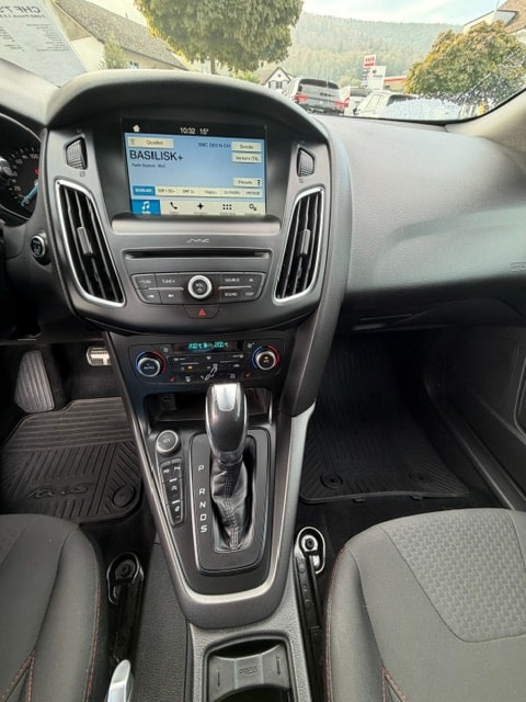 FORD Focus 1.5 SCTi ST Line Automatic-image-9