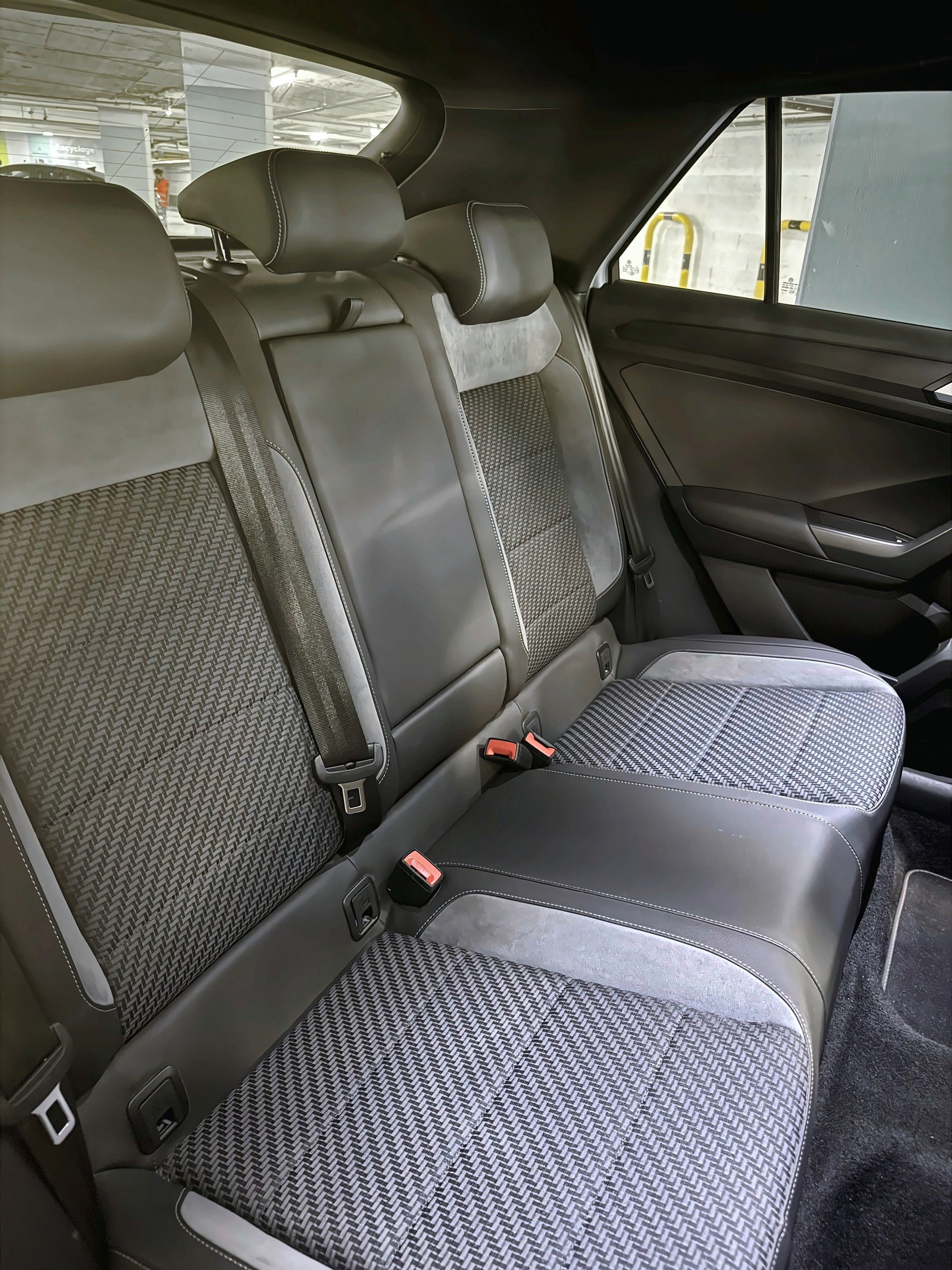 VW 2.0 TSI Sport DSG 4motion-image-4