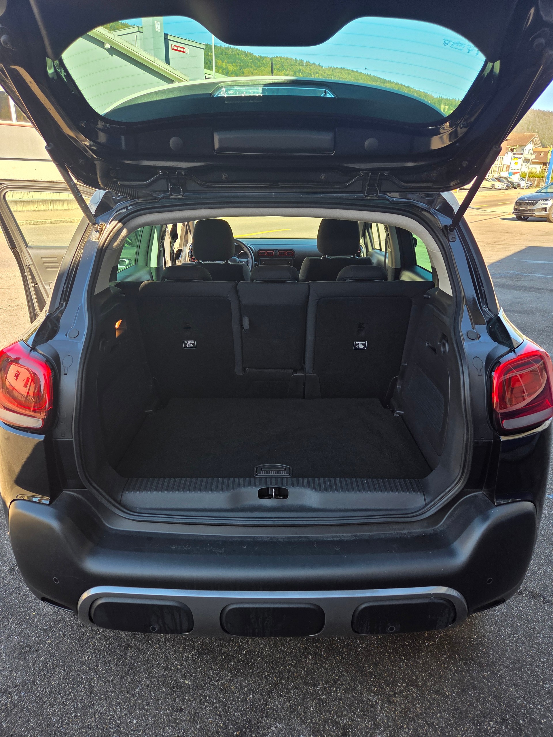 CITROEN C3 Aircross 1.5 BlueHD Shine EAT-image-12