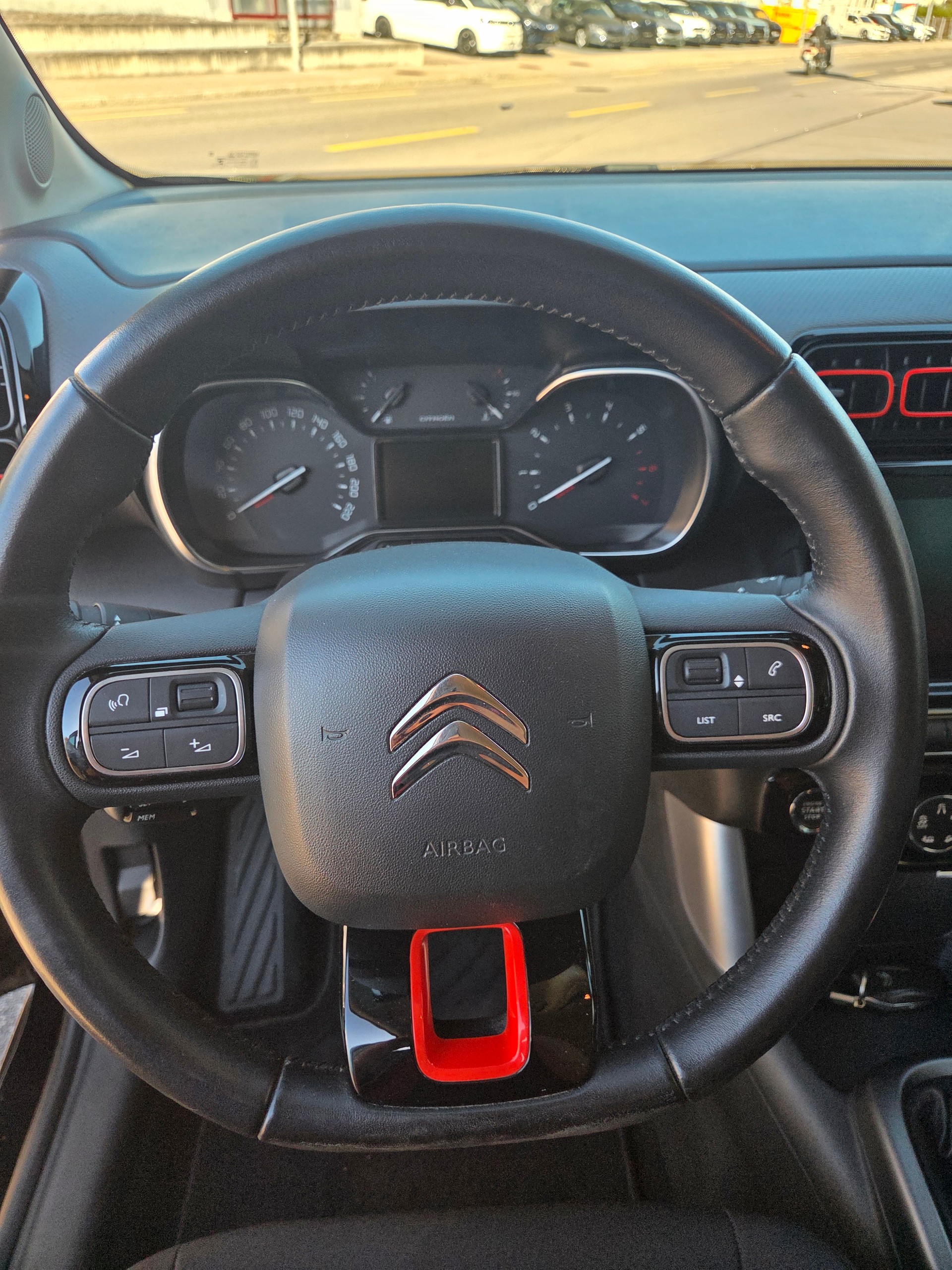 CITROEN C3 Aircross 1.5 BlueHD Shine EAT-image-7