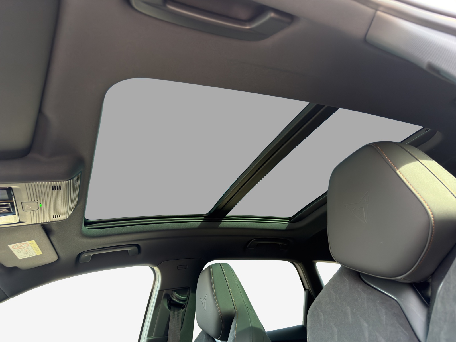 CUPRA Terramar 1.5 eHybrid DSG-image-13