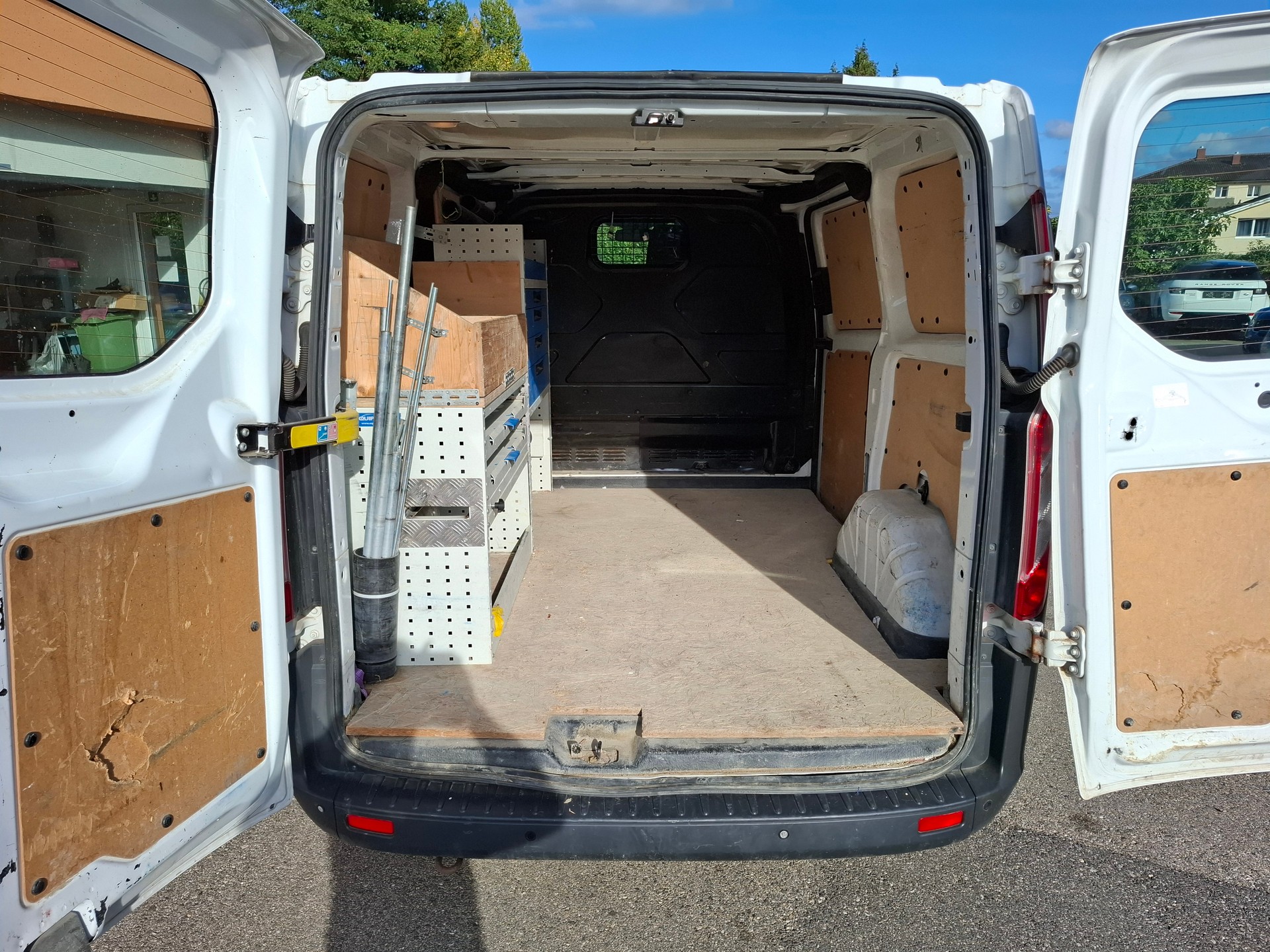 FORD Transit Custom Van 250 L1H1 Ambiente-image-9
