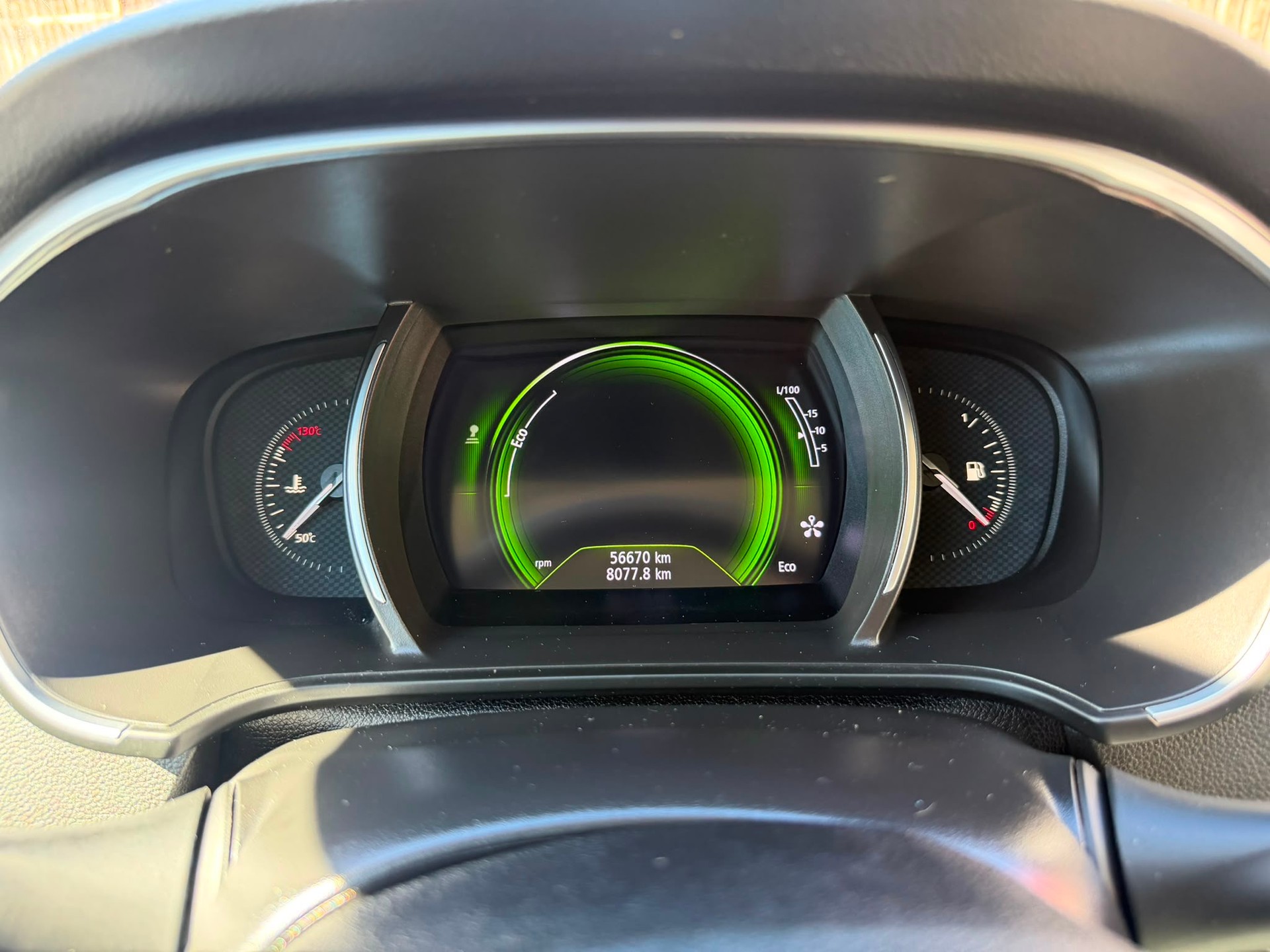 RENAULT Mégane 1.2 16V Turbo GT Line-image-13