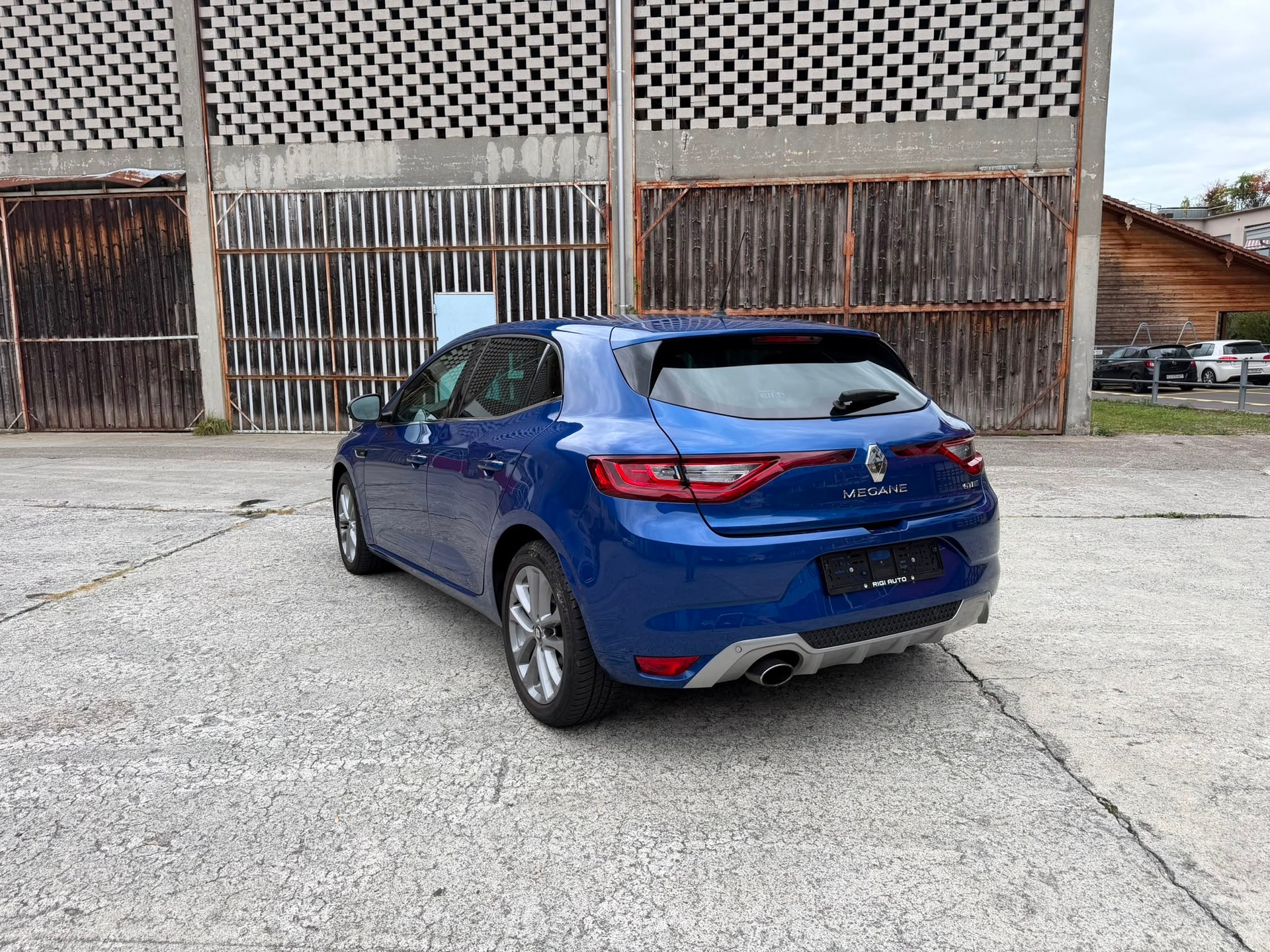 RENAULT Mégane 1.2 16V Turbo GT Line-image-2