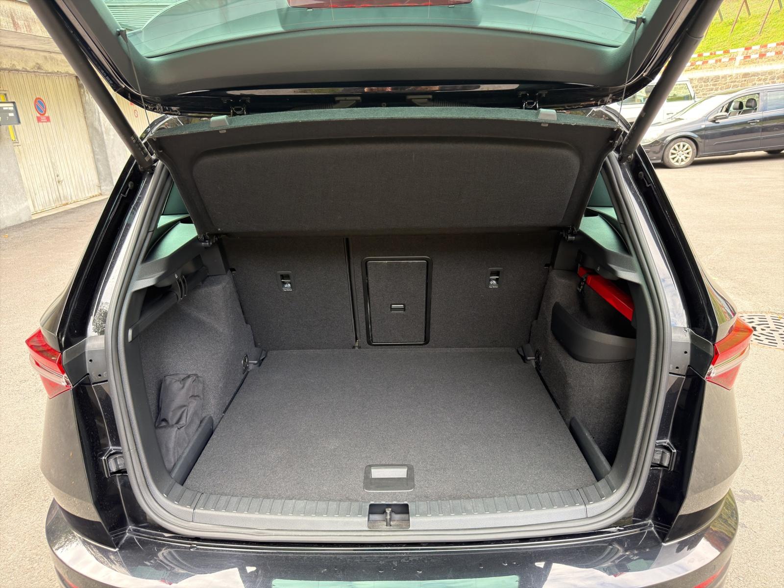 SKODA Karoq 2.0 TSI SportLine 4x4 DSG-image-14