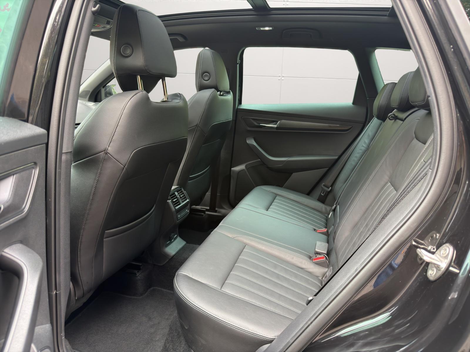 SKODA Karoq 2.0 TSI SportLine 4x4 DSG-image-13
