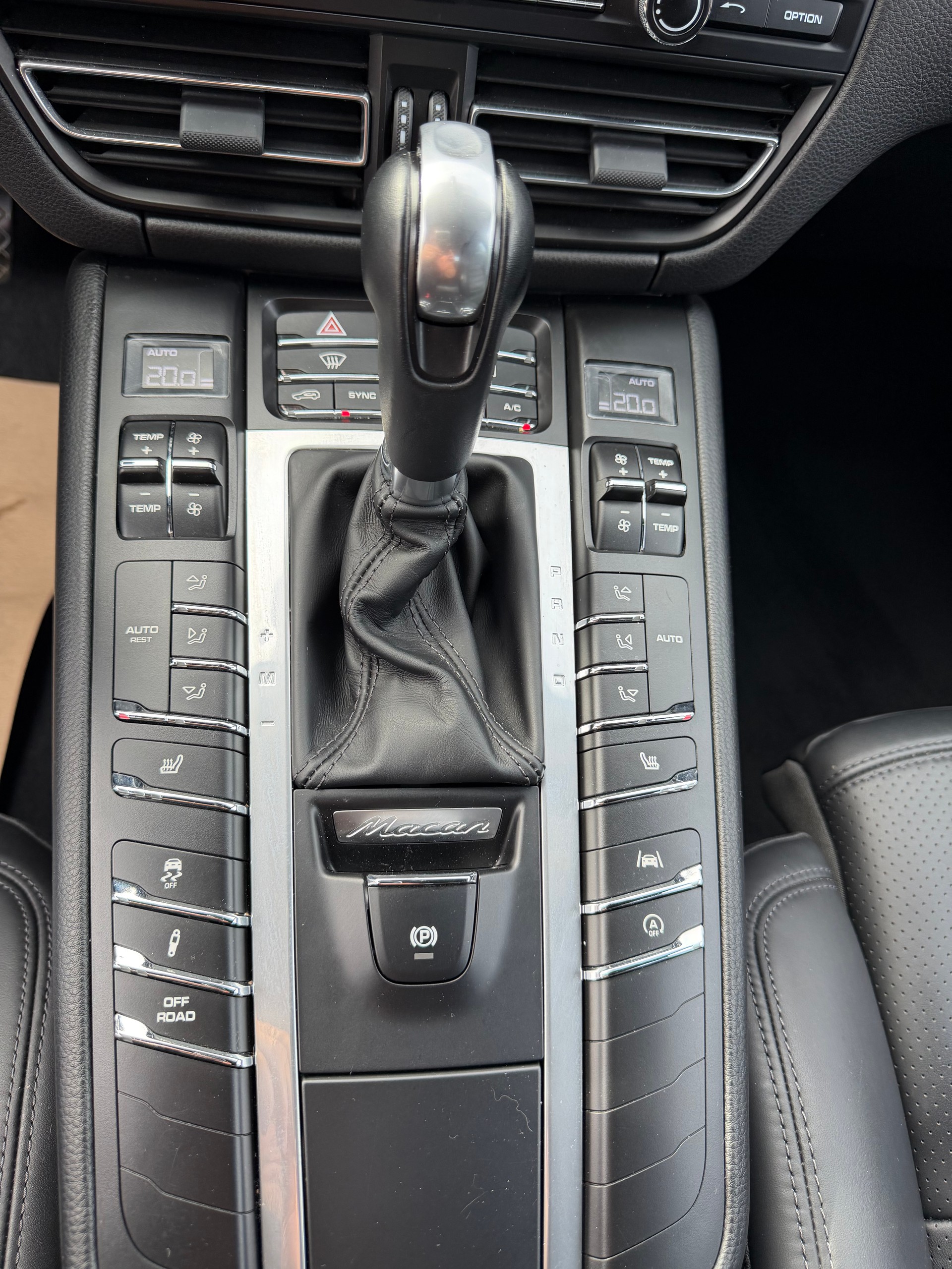 PORSCHE Macan S PDK-image-8