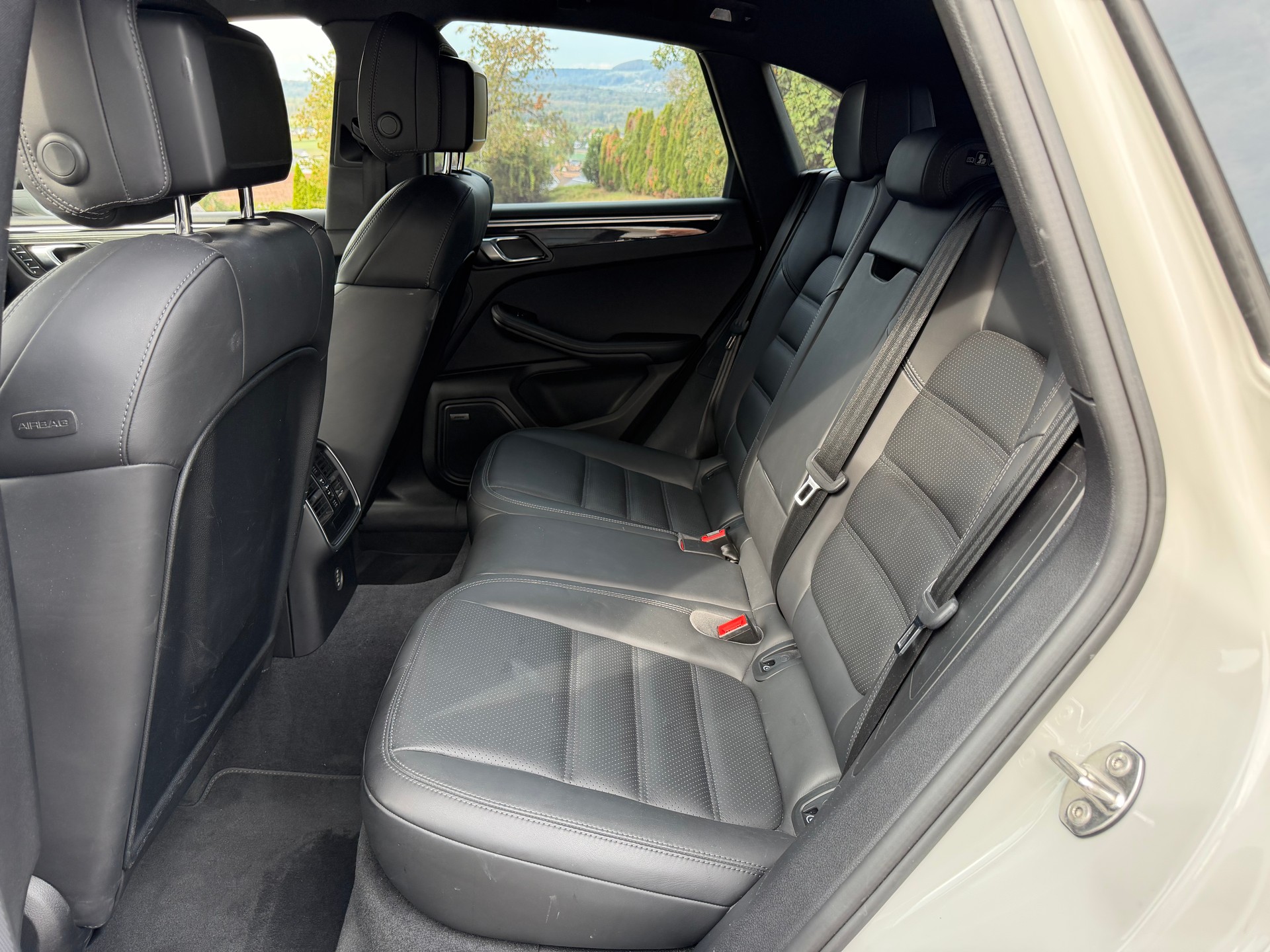 PORSCHE Macan S PDK-image-12