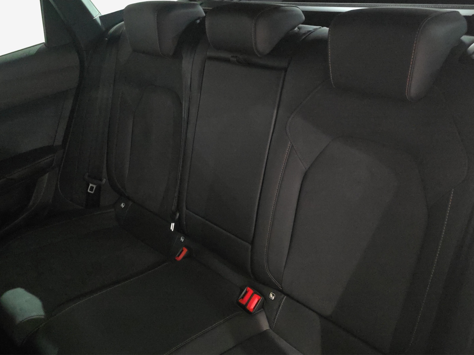 CUPRA LEON ST 1.5 e-HYBRID pHEV Black SymphonyDSG-image-12