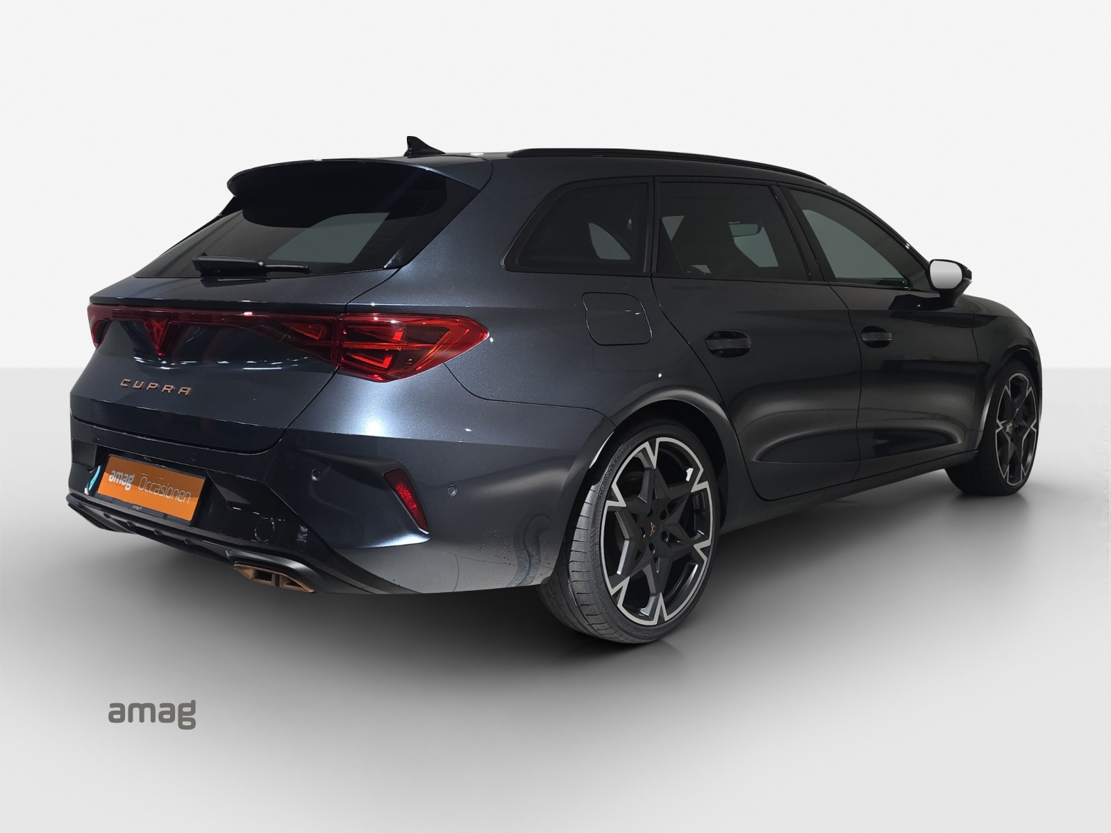 CUPRA LEON ST 1.5 e-HYBRID pHEV Black SymphonyDSG-image-5