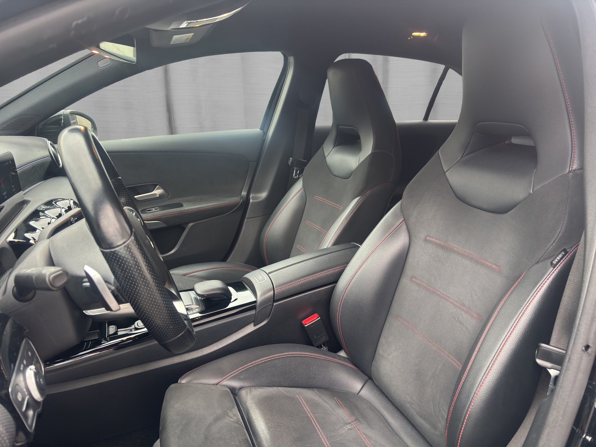 MERCEDES-BENZ A 180 Night Star AMG Line 7G-DCT-image-9