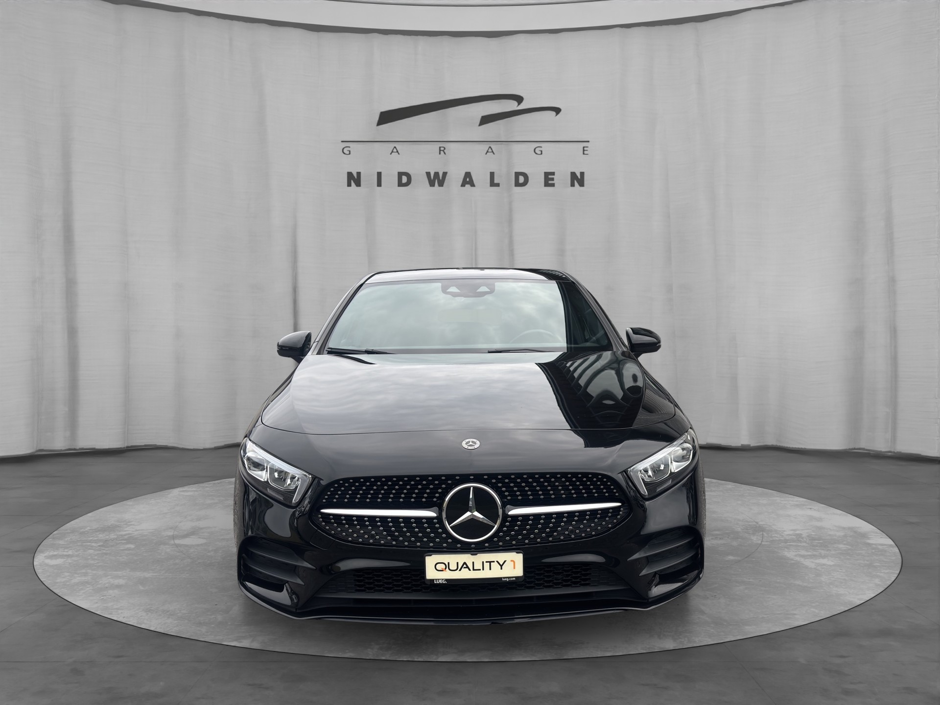 MERCEDES-BENZ A 180 Night Star AMG Line 7G-DCT-image-1