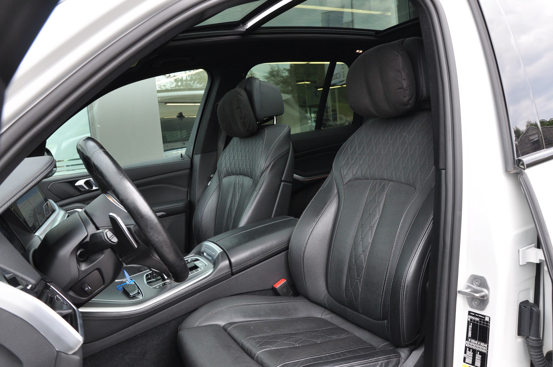 BMW X5 xDrive45e M Sport Steptronic-image-17