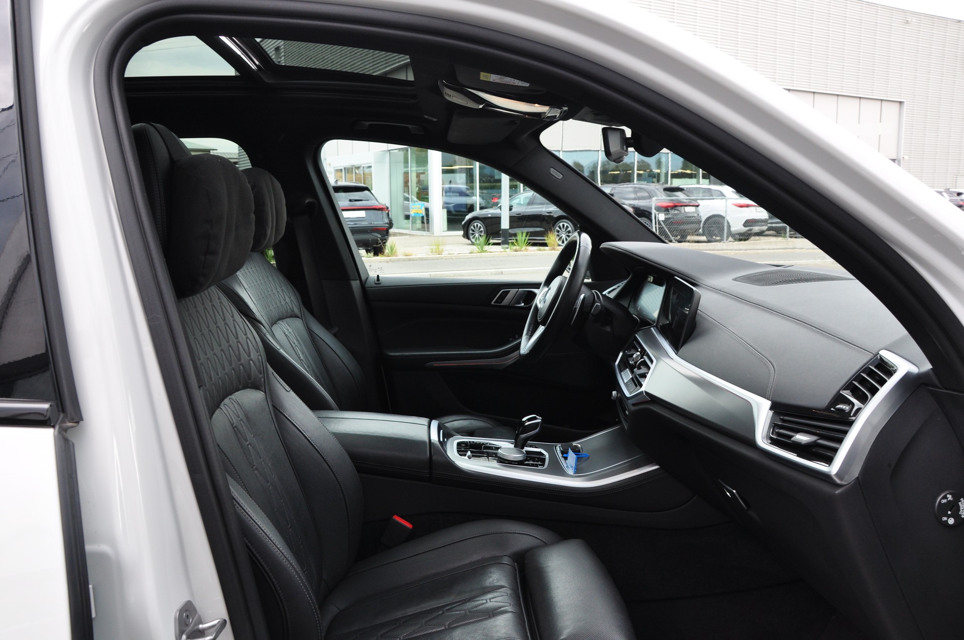 BMW X5 xDrive45e M Sport Steptronic-image-15