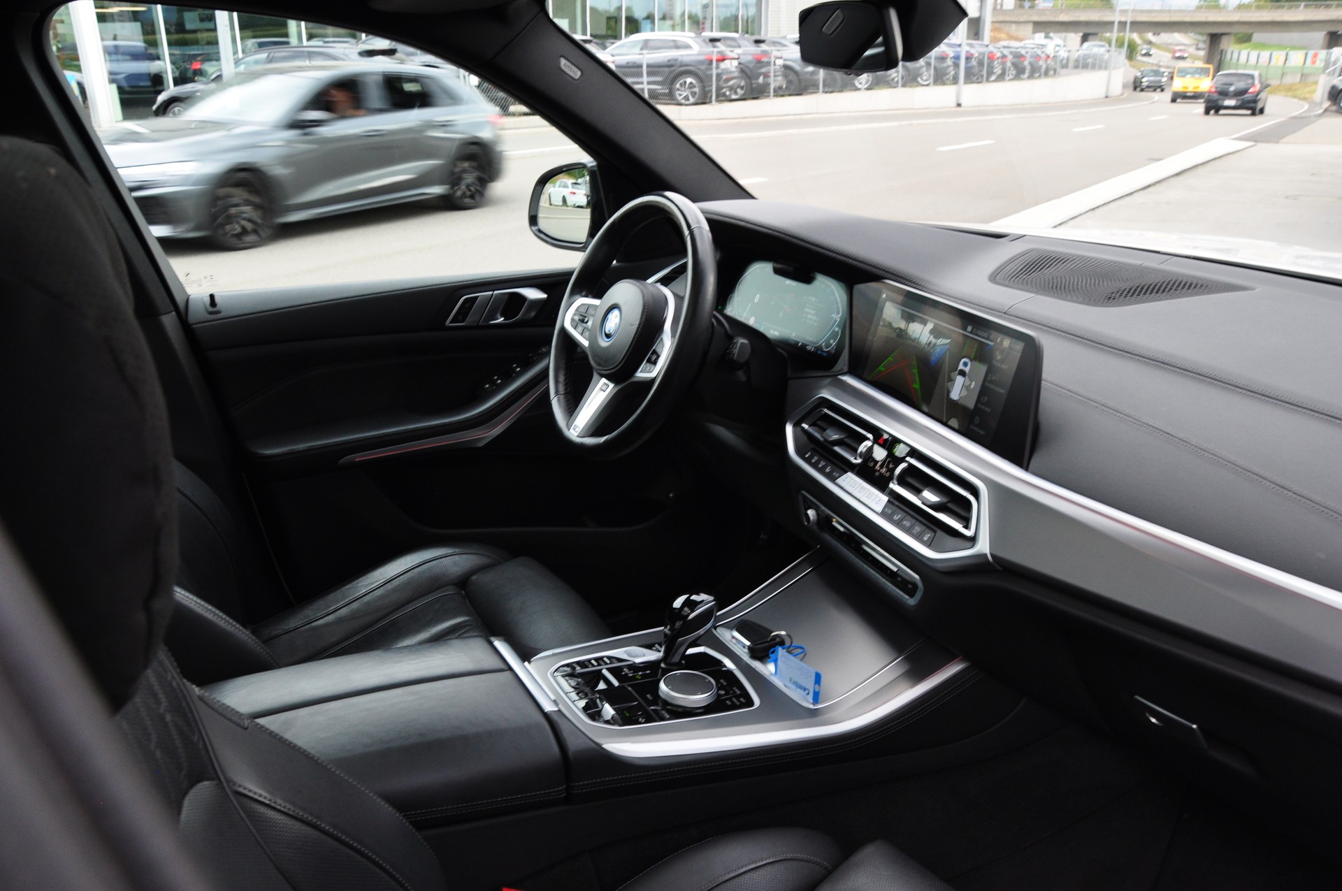 BMW X5 xDrive45e M Sport Steptronic-image-14
