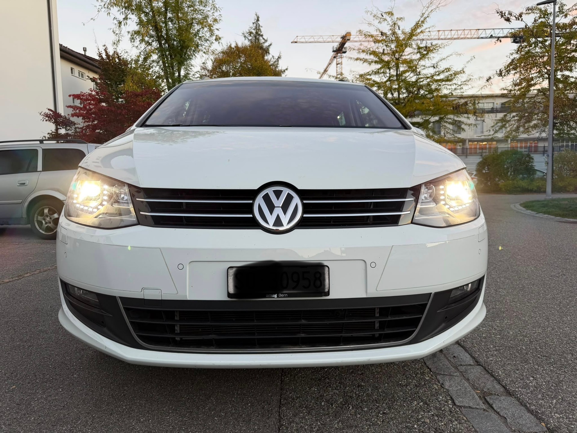 VW Sharan 2.0 TDI BMT Sound 4Motion DSG-image-6