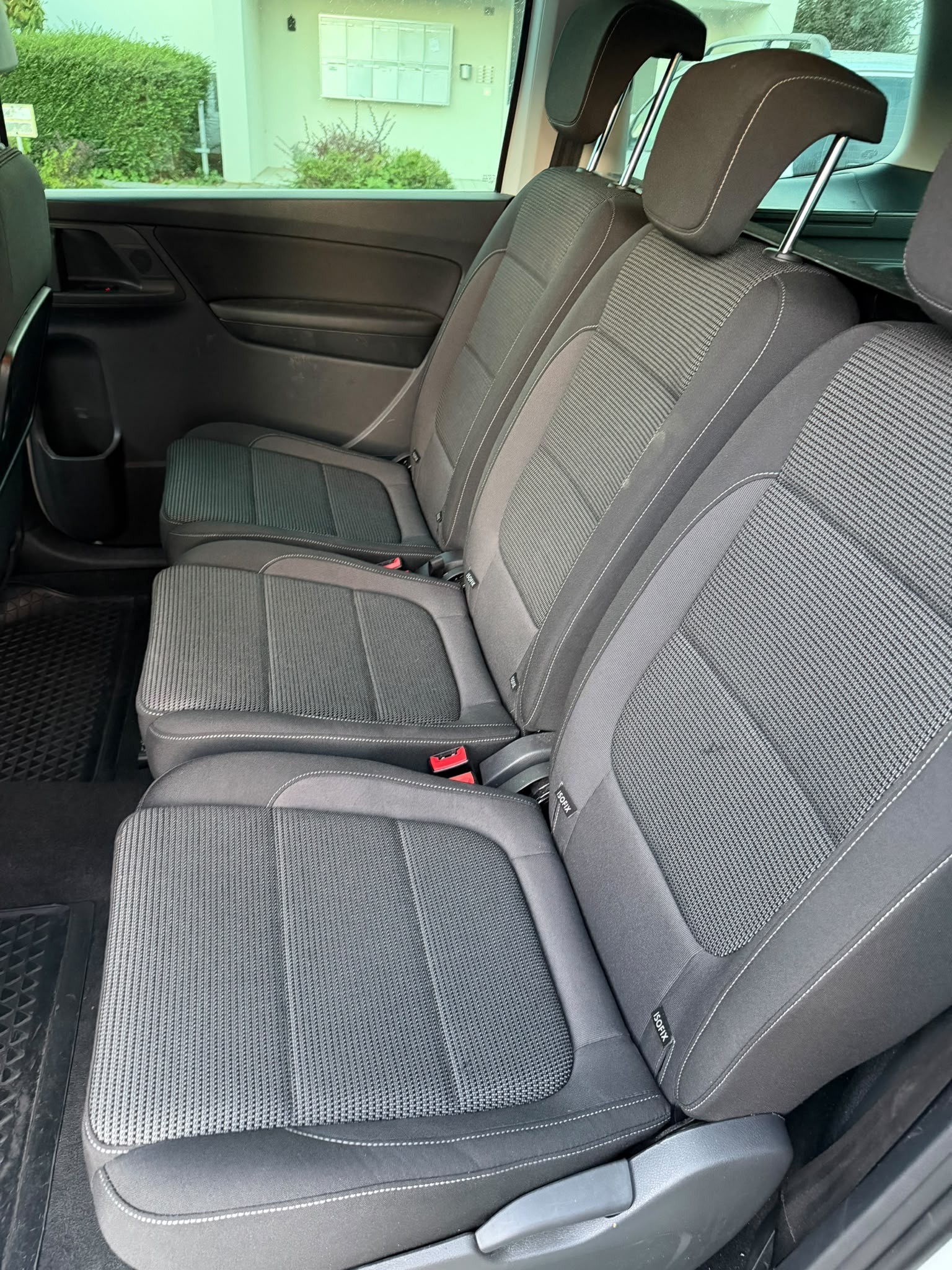 VW Sharan 2.0 TDI BMT Sound 4Motion DSG-image-4