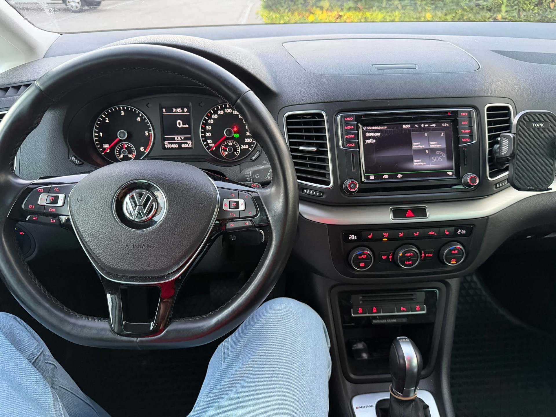 VW Sharan 2.0 TDI BMT Sound 4Motion DSG-image-5
