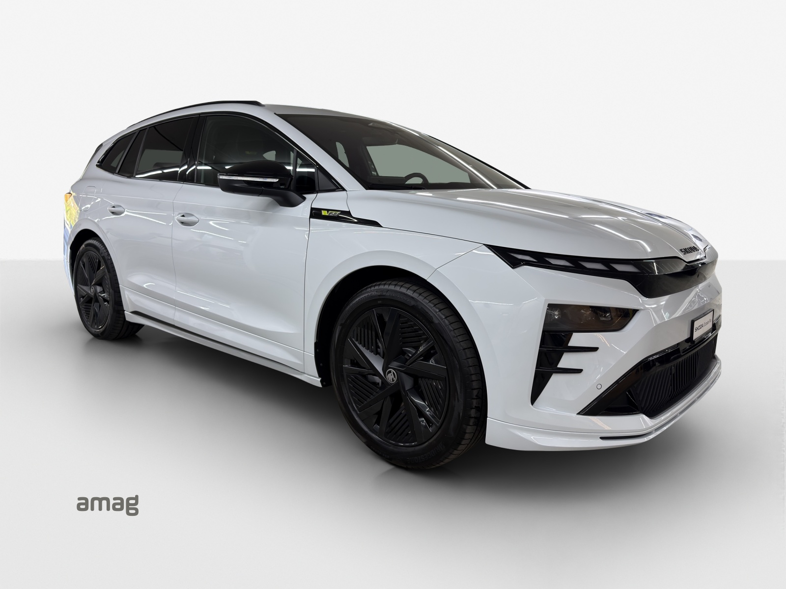 SKODA Enyaq 4x4 RS-image-5