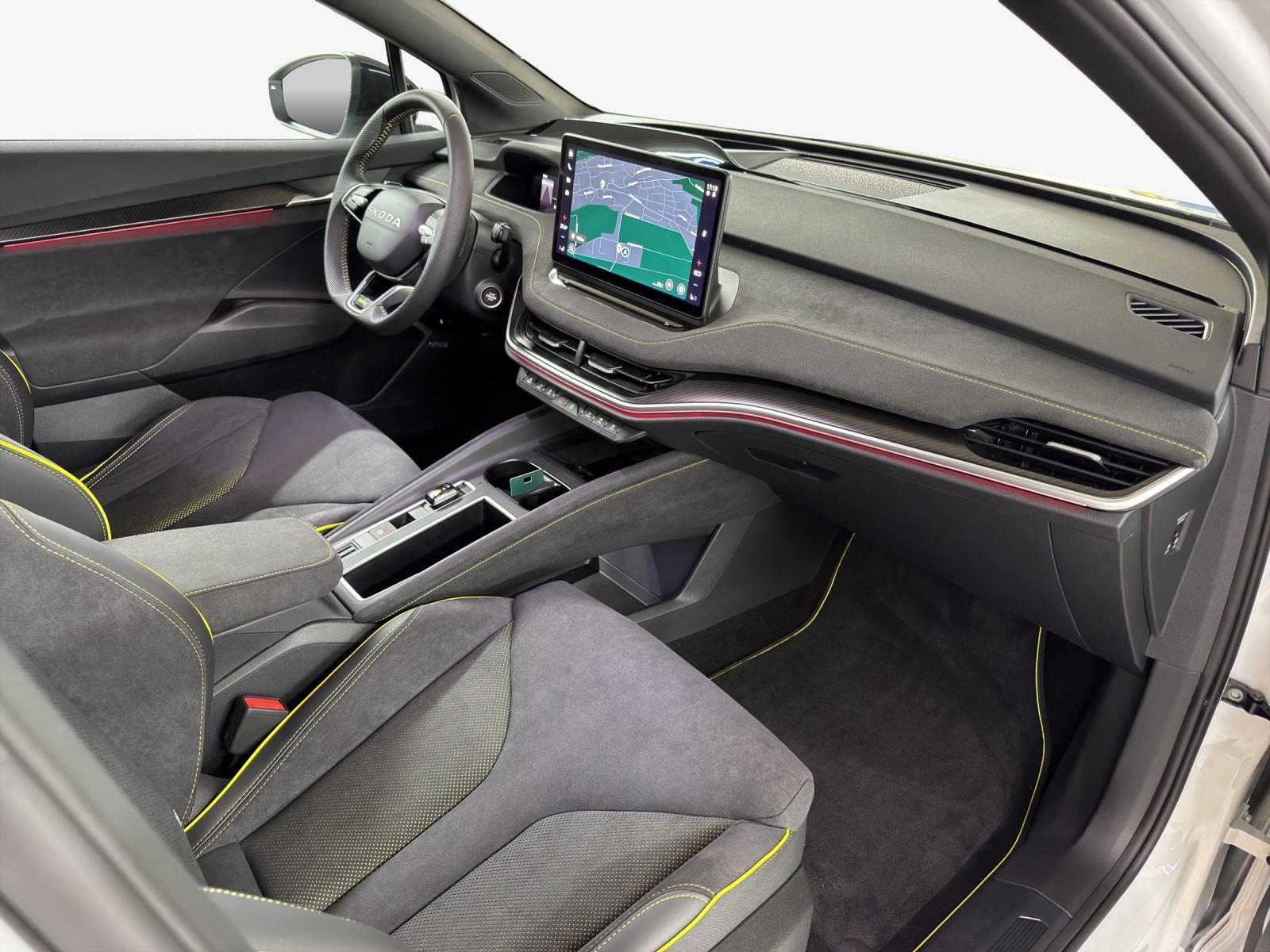 SKODA Enyaq 4x4 RS-image-13