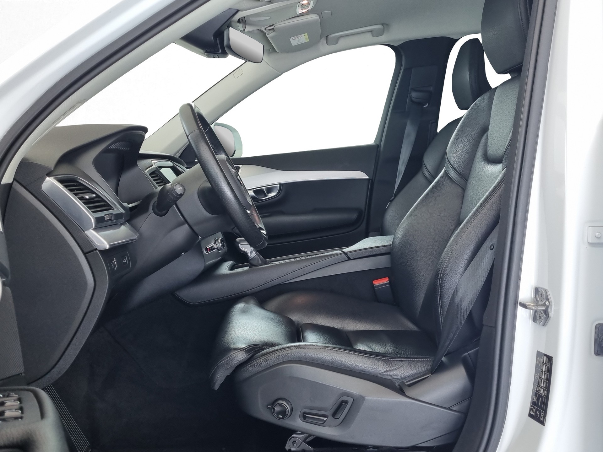 VOLVO XC90 2.0 D5 Momentum 7P. AWD-image-5