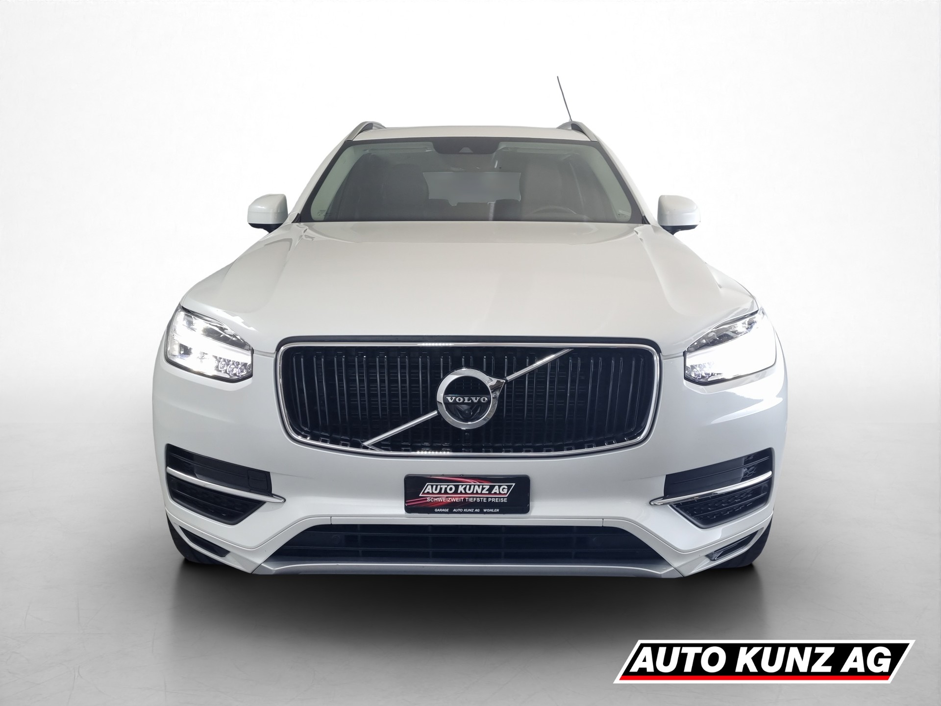 VOLVO XC90 2.0 D5 Momentum 7P. AWD-image-1