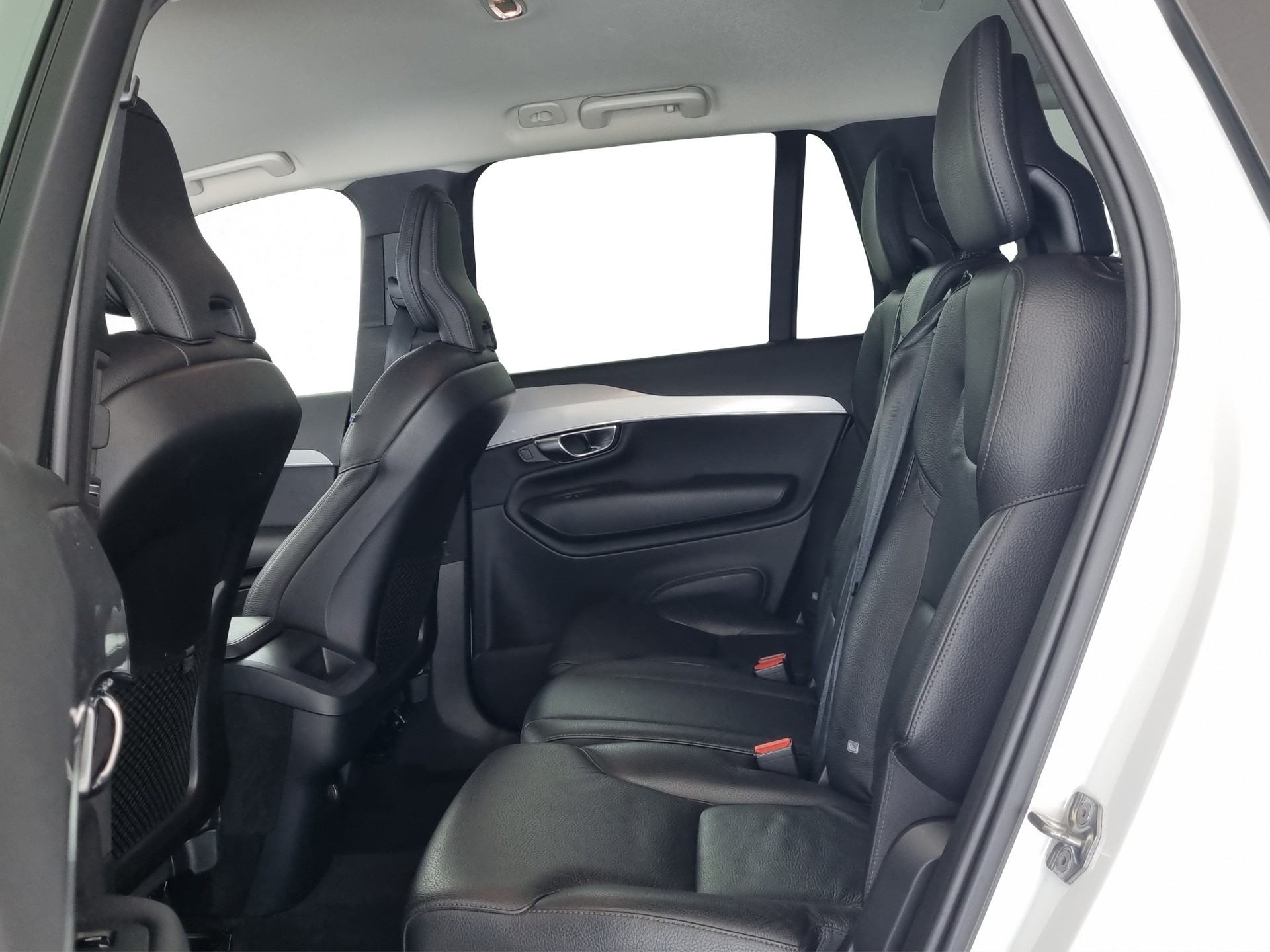 VOLVO XC90 2.0 D5 Momentum 7P. AWD-image-6