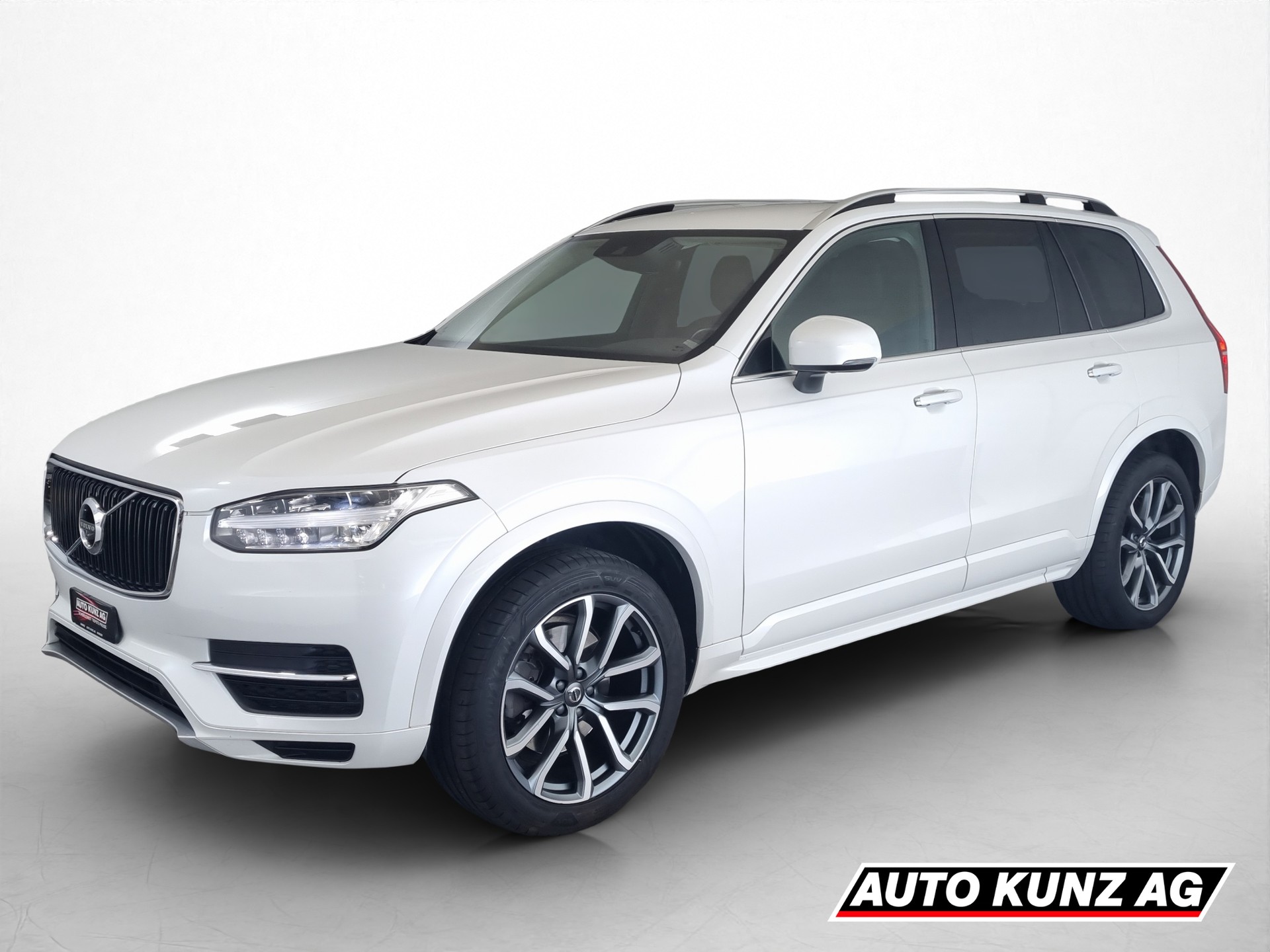VOLVO XC90 2.0 D5 Momentum 7P. AWD-image-0