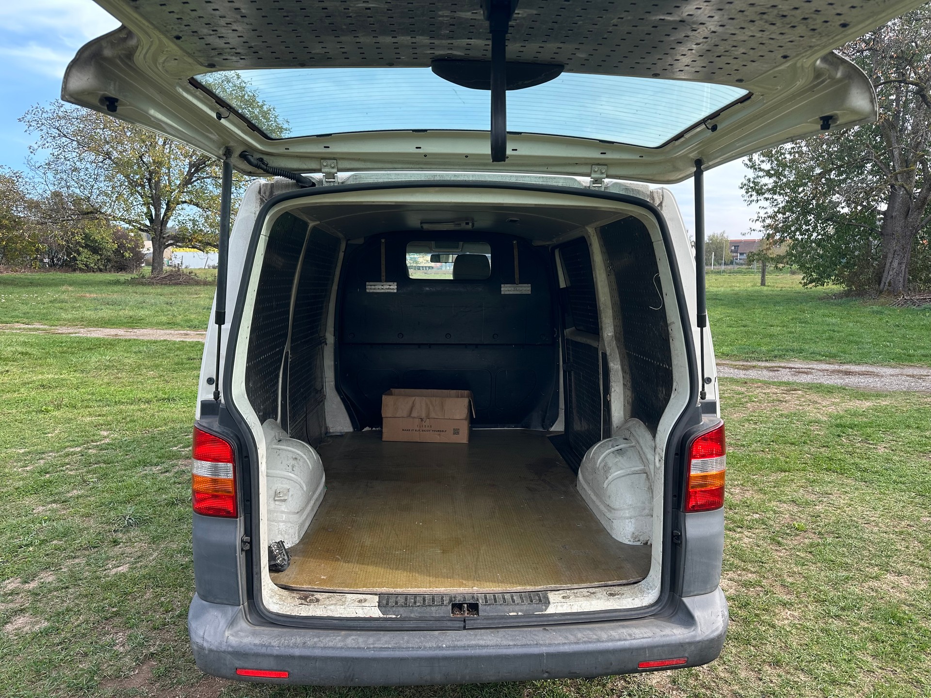 VW T5 1.9 TDI PD-image-9