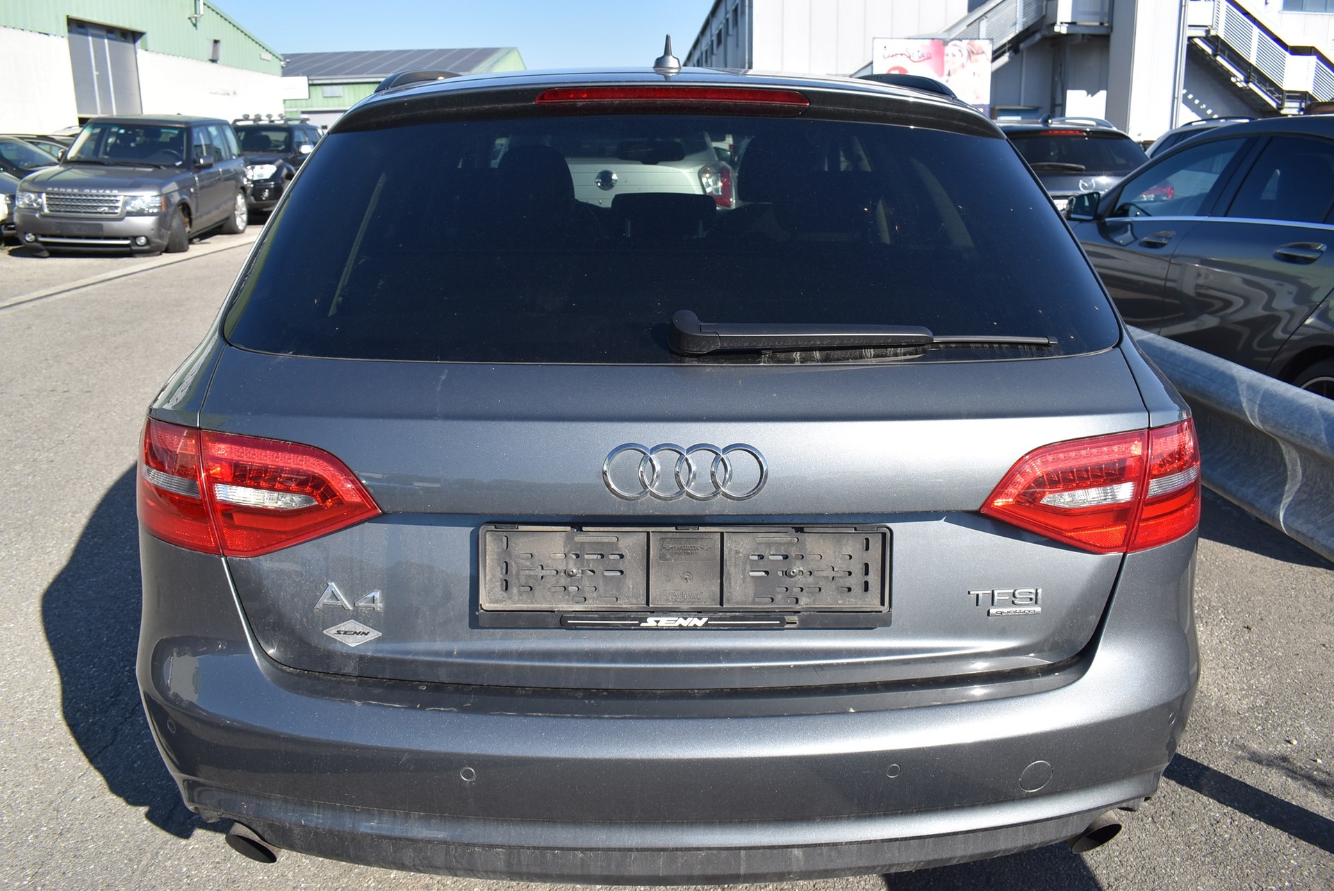 AUDI A4 Avant 2.0 TFSI quattro-image-5