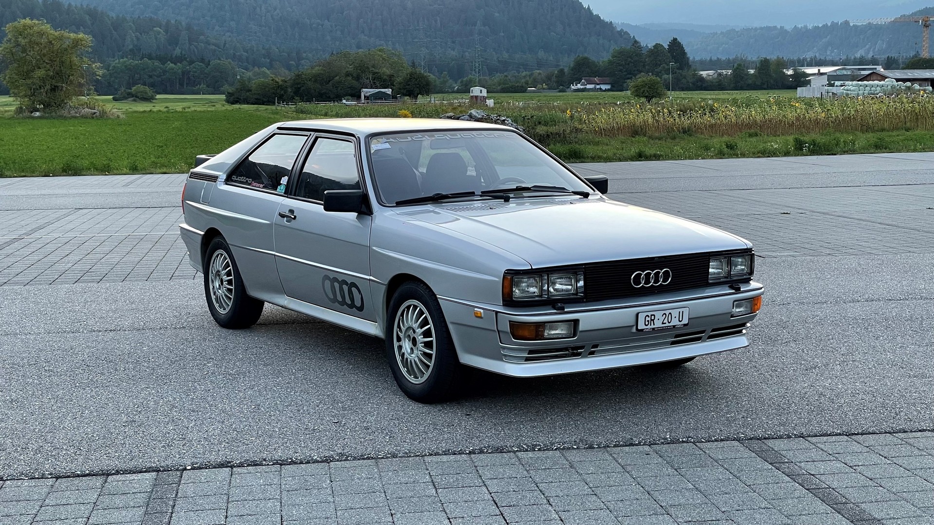 AUDI quattro Turbo-image-2