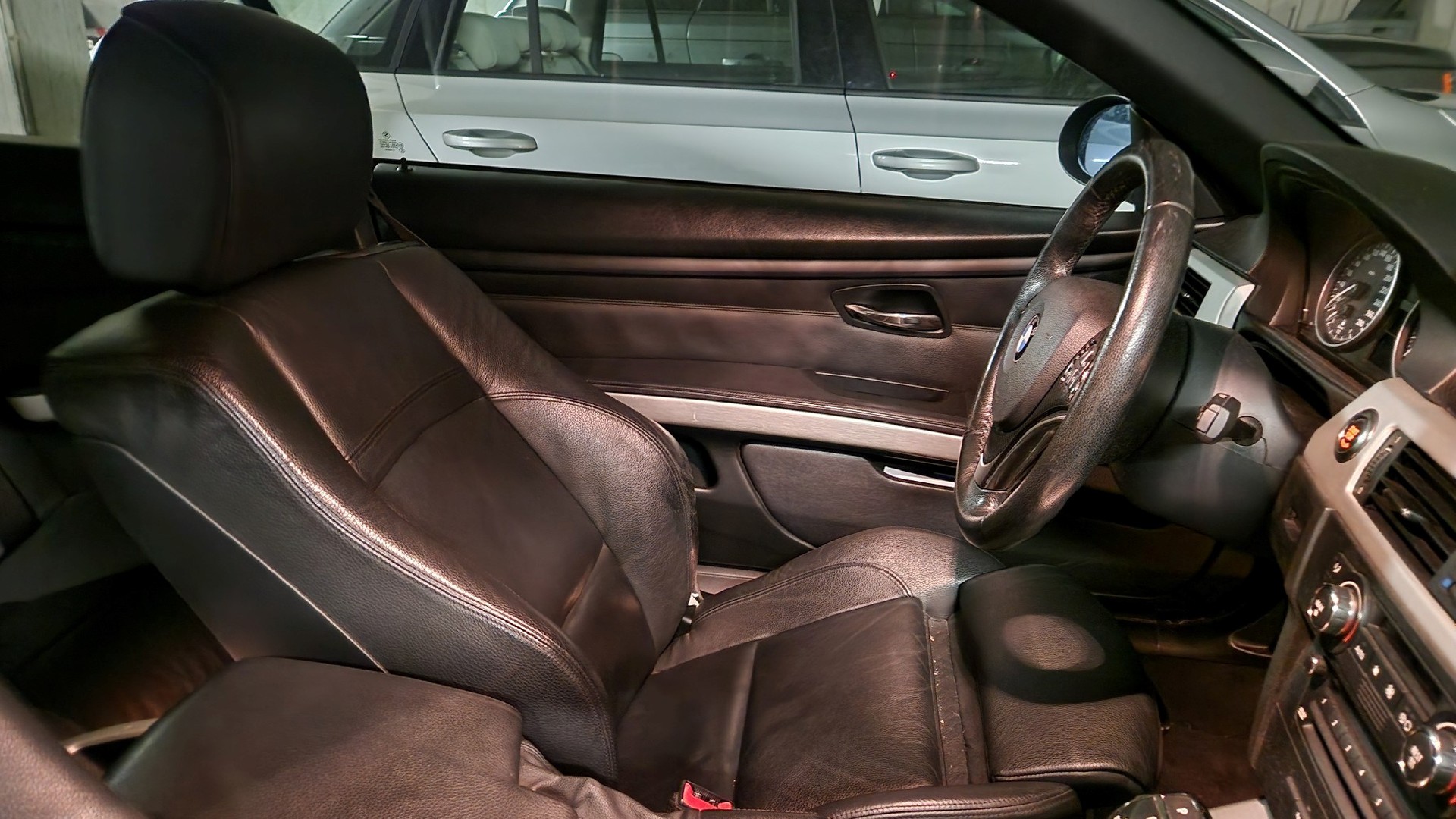 BMW 325d Cabriolet Steptronic-image-8