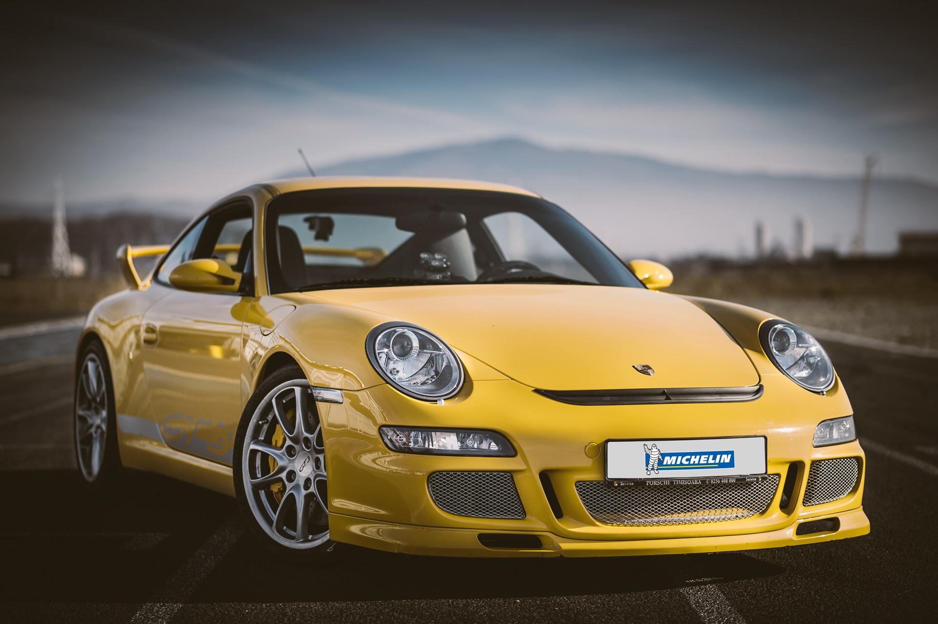 PORSCHE 911 GT3-image-0