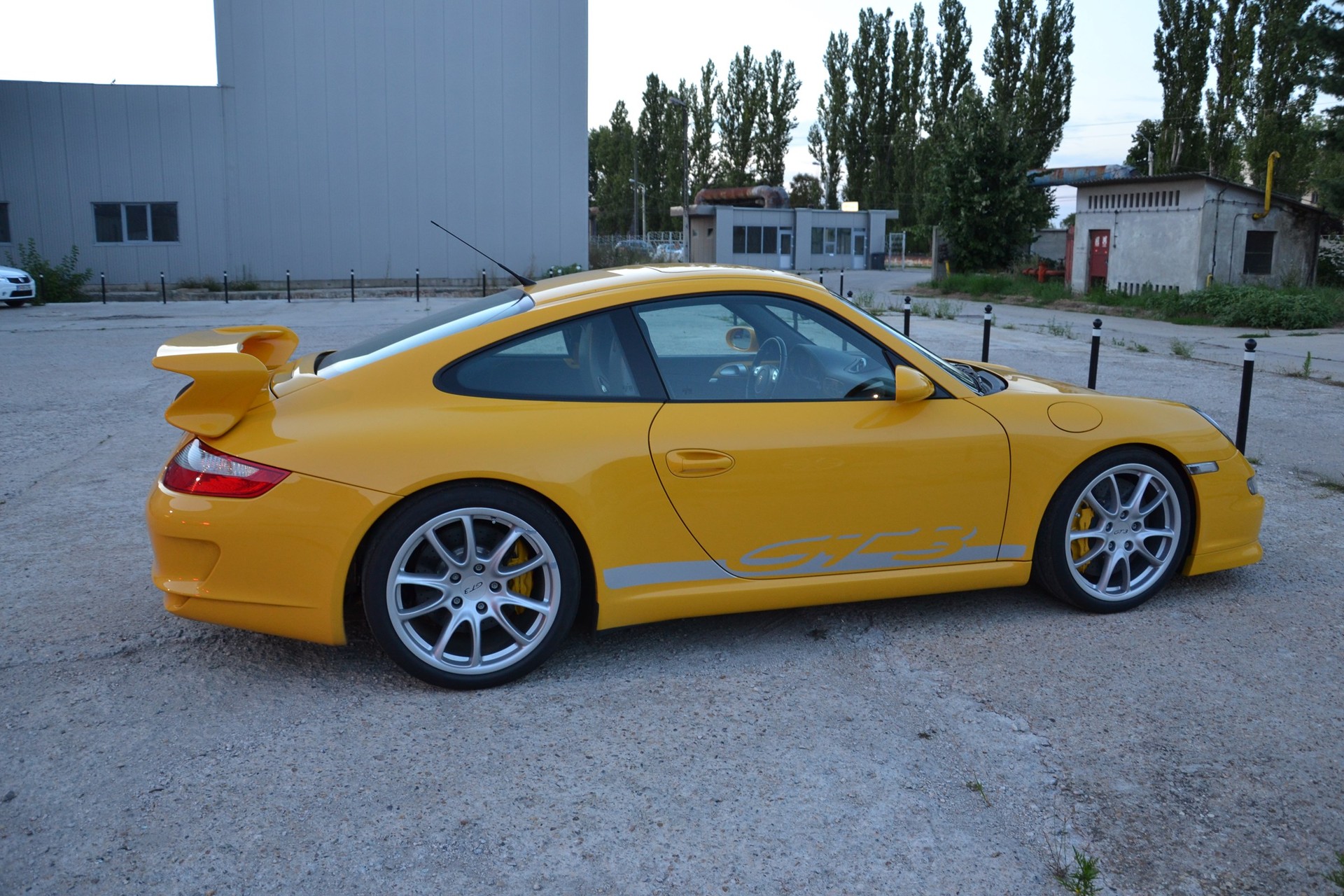 PORSCHE 911 GT3-image-3
