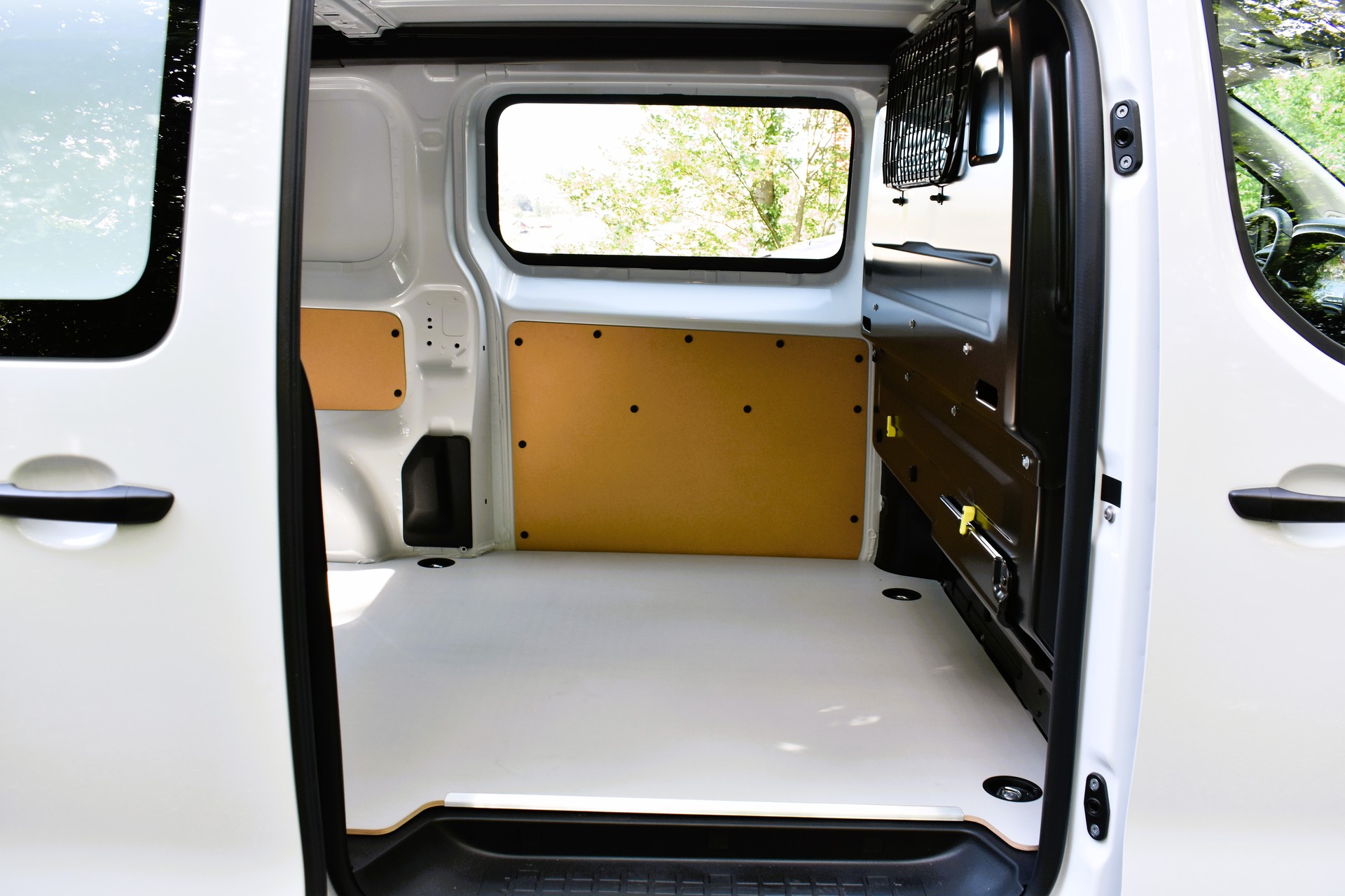 OPEL Vivaro Cargo 4x4 3.1 t M 2.0 D 144 S/S-image-6