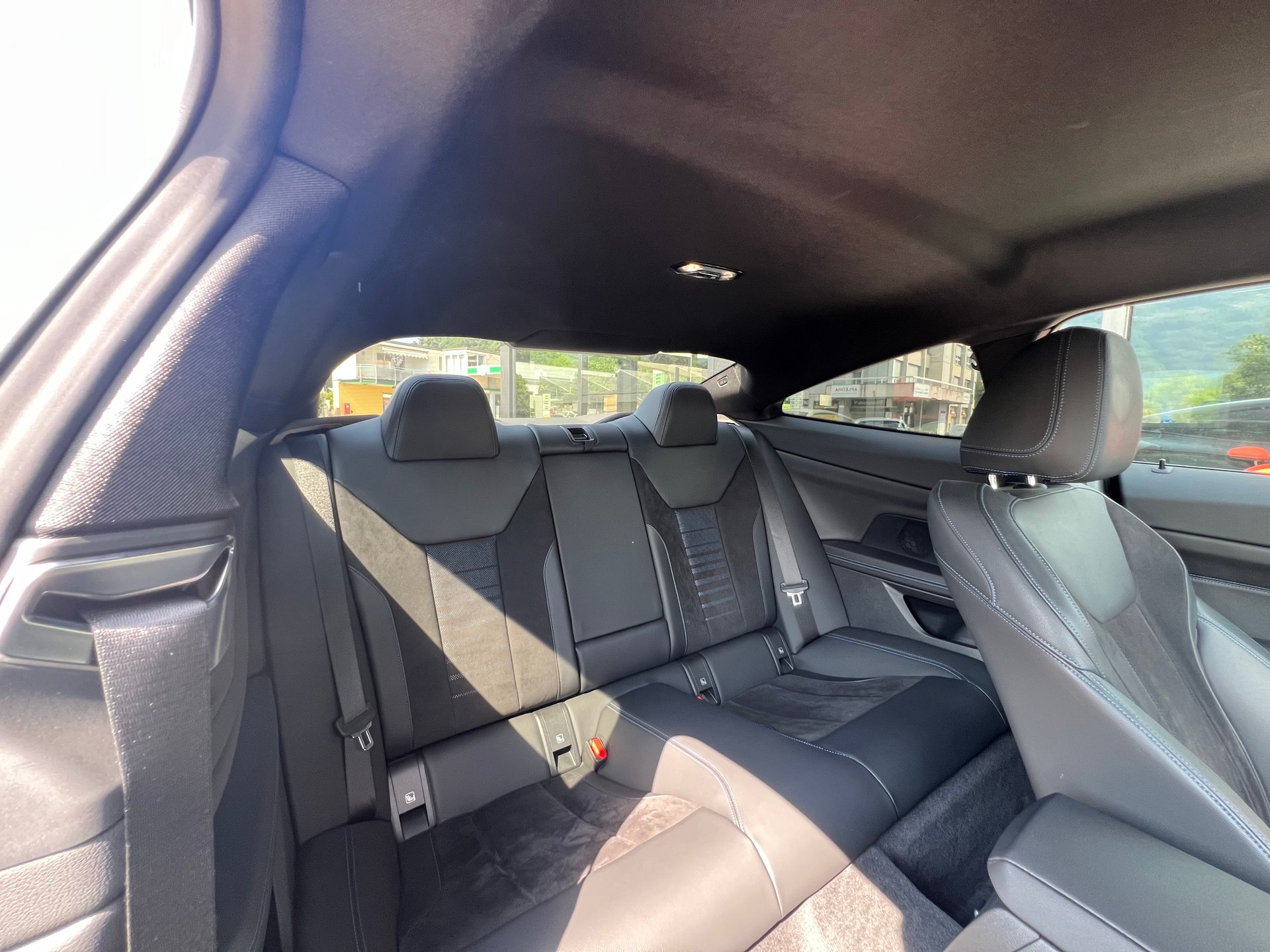 BMW 420d 48V Coupé M Sport Steptronic-image-17