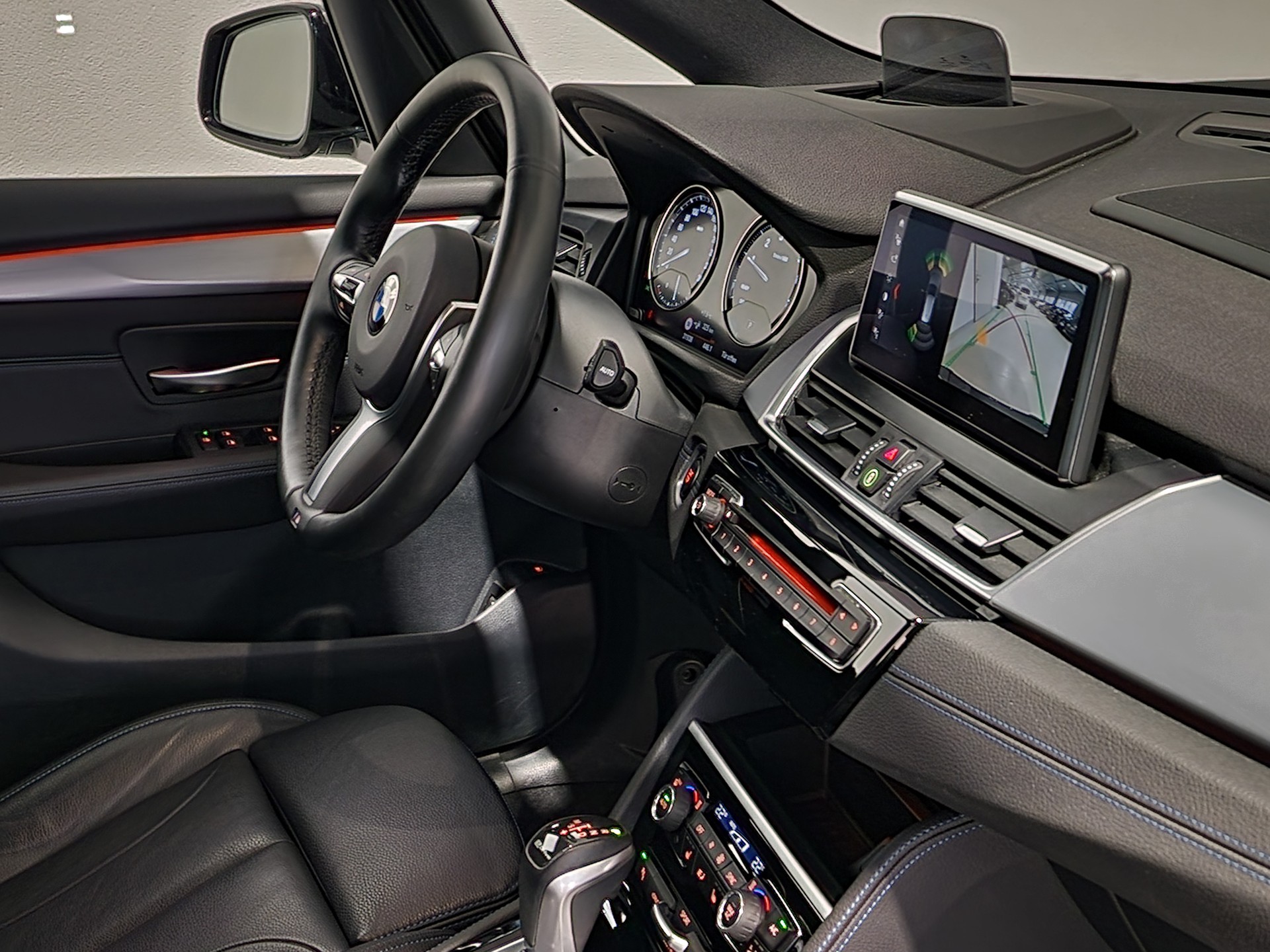 BMW 225xe iPerformance Active Tourer Steptronic M Sport-image-21