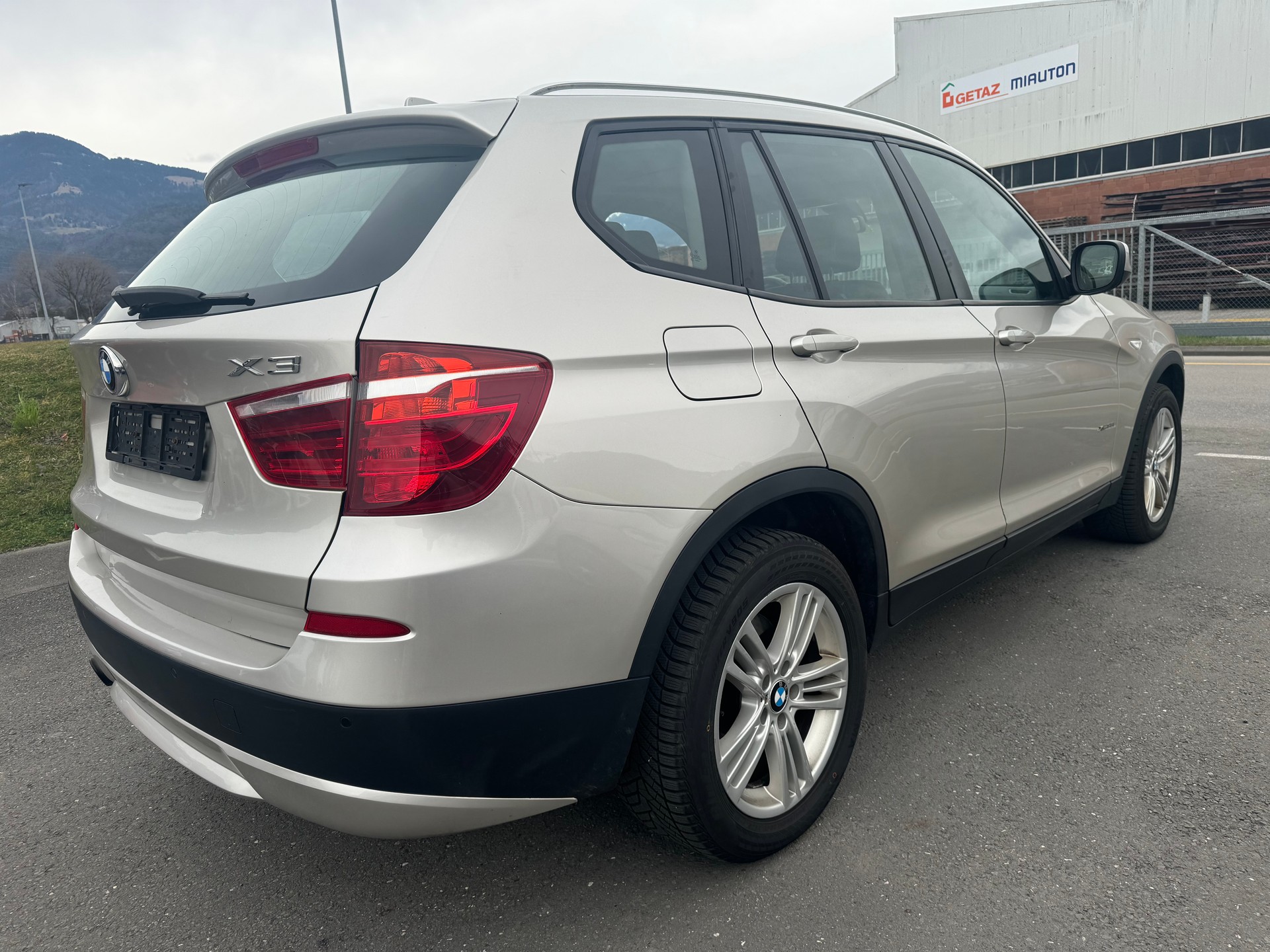 BMW X3 xDrive 35i Steptronic-image-3