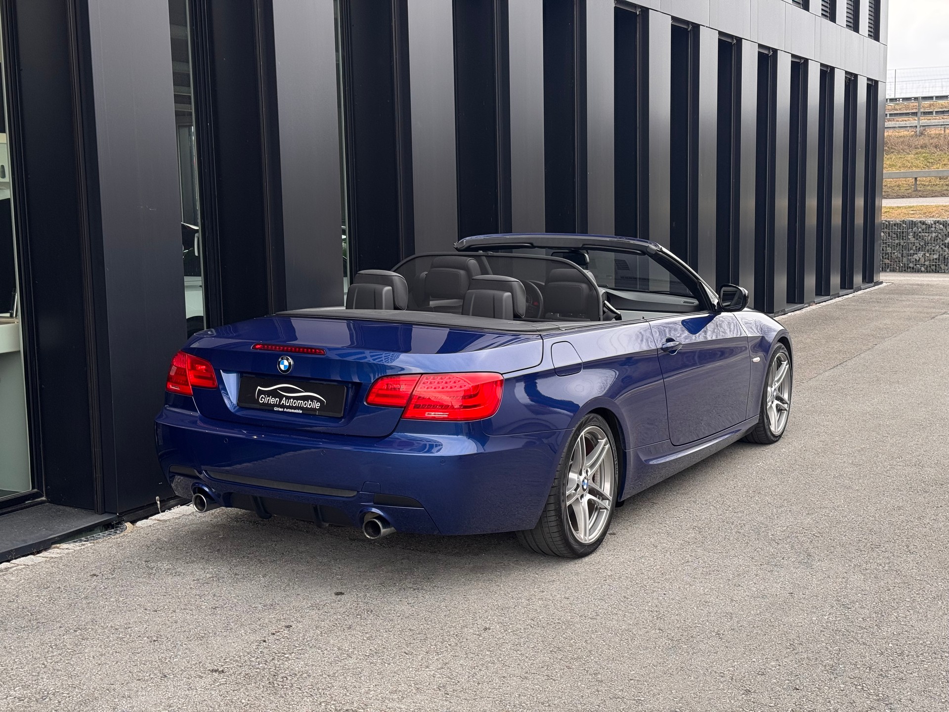 BMW 335i Cabriolet Schalter M Edition-image-10