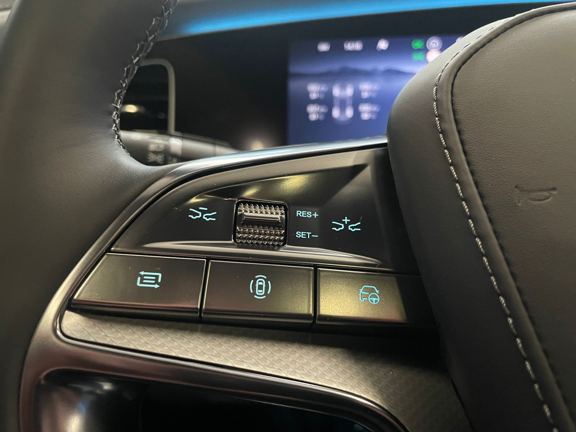 BYD Sealion 7 91,3 kWh Excellence AWD-image-21