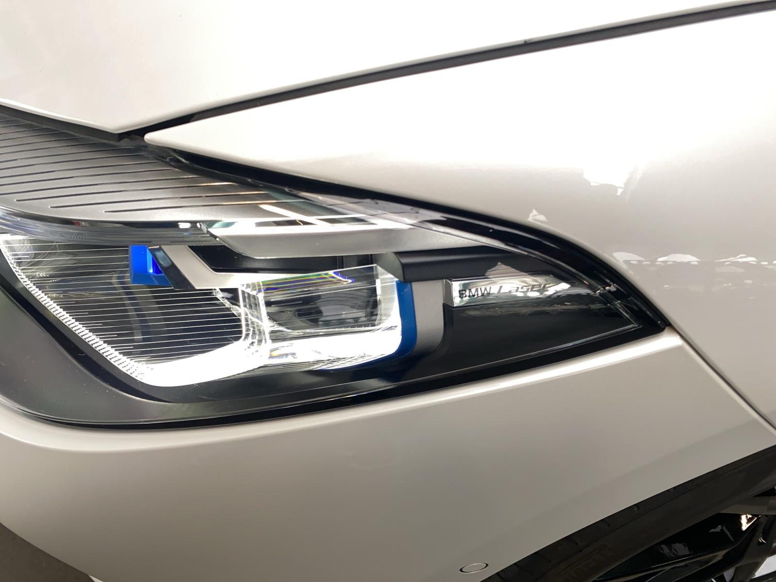 BMW 840d xDrive Cabriolet-image-13