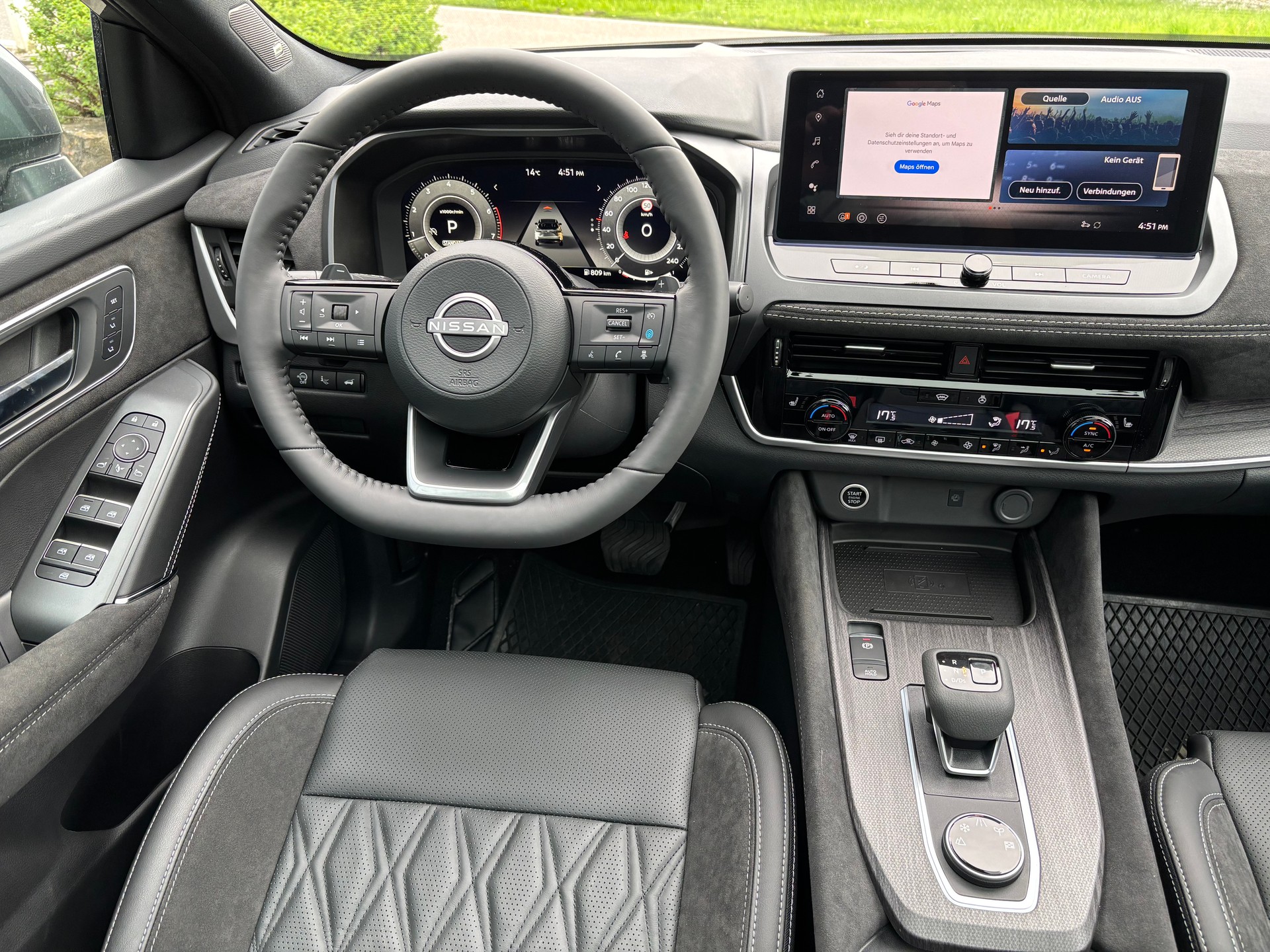 NISSAN Qashqai 1.3 MHEV Tekna+ 4x4-image-9