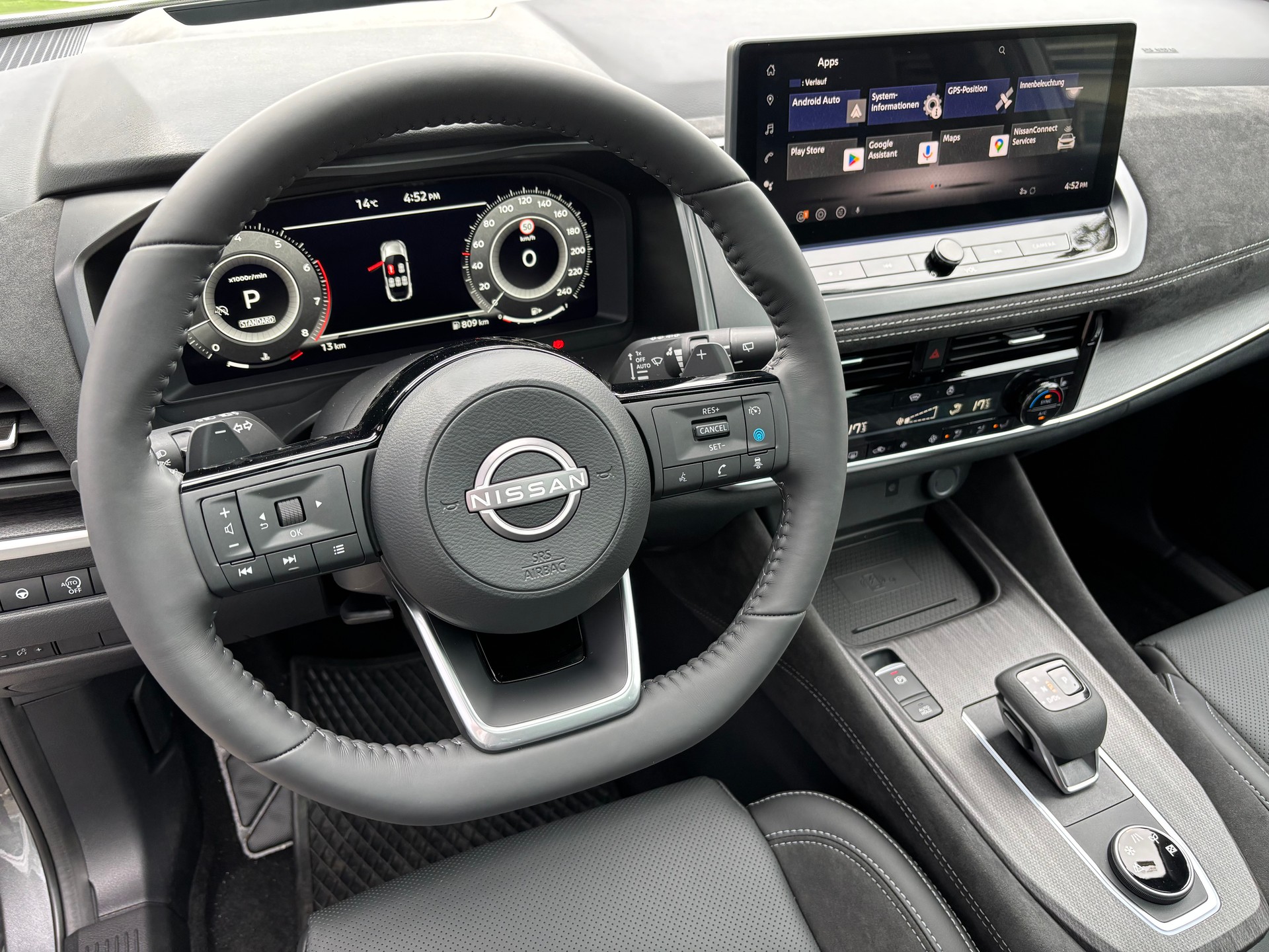 NISSAN Qashqai 1.3 MHEV Tekna+ 4x4-image-11