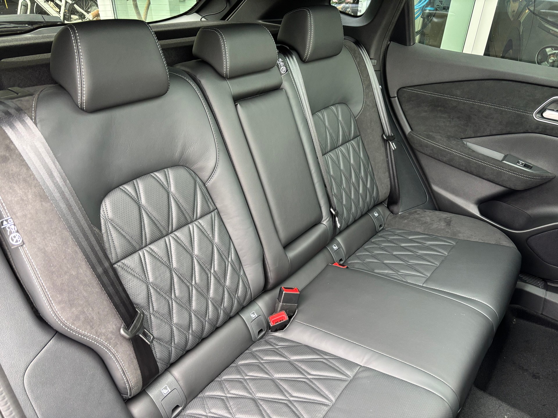 NISSAN Qashqai 1.3 MHEV Tekna+ 4x4-image-6