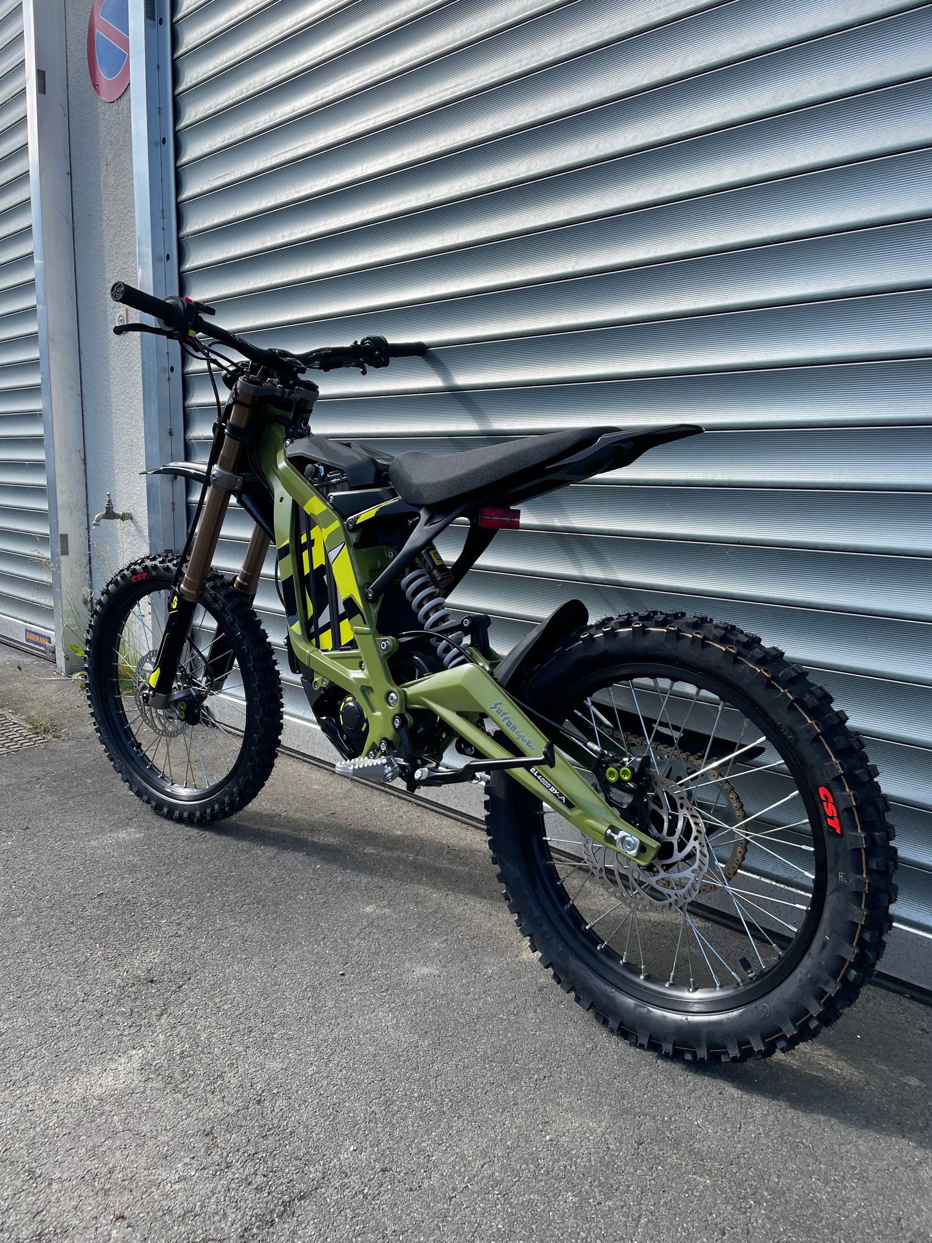 SUR-RON Light Bee X-showroom-element-1