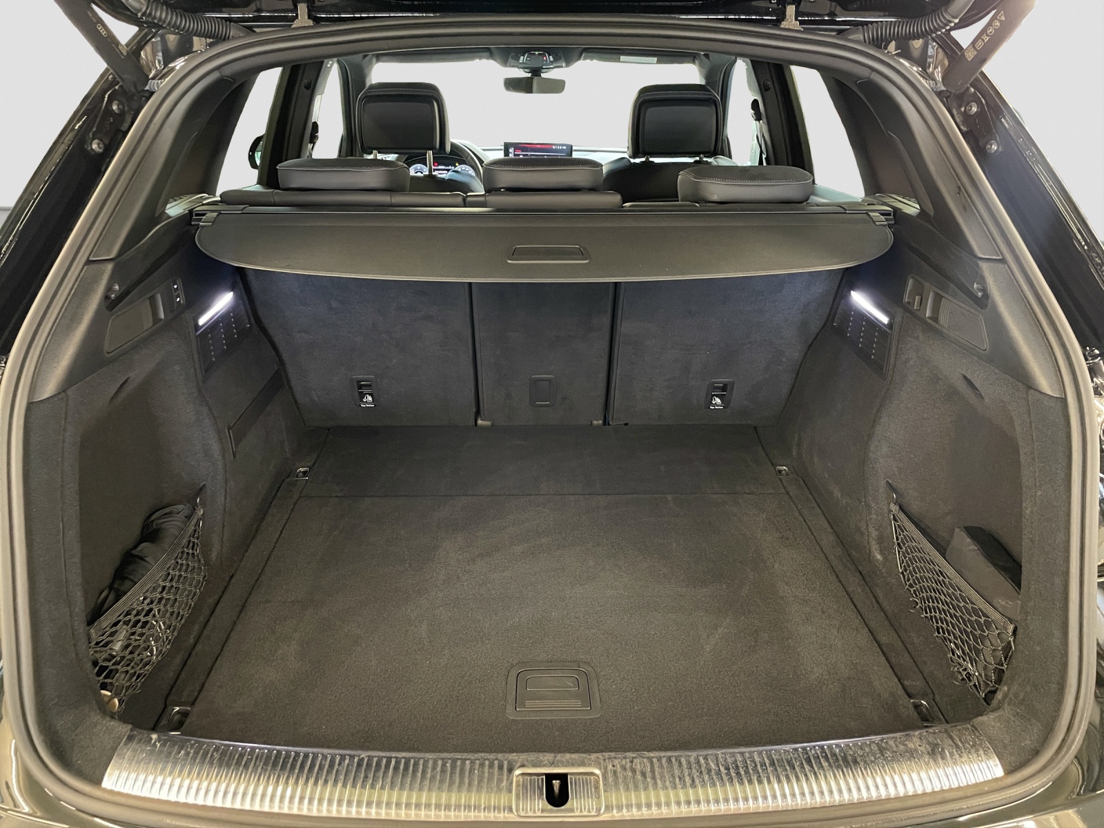 AUDI SQ5 TDI quattro tiptronic-image-14