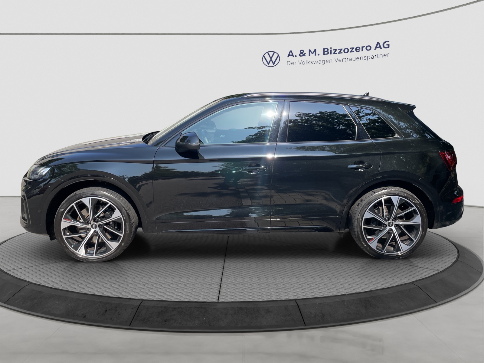 AUDI SQ5 TDI quattro tiptronic-image-1