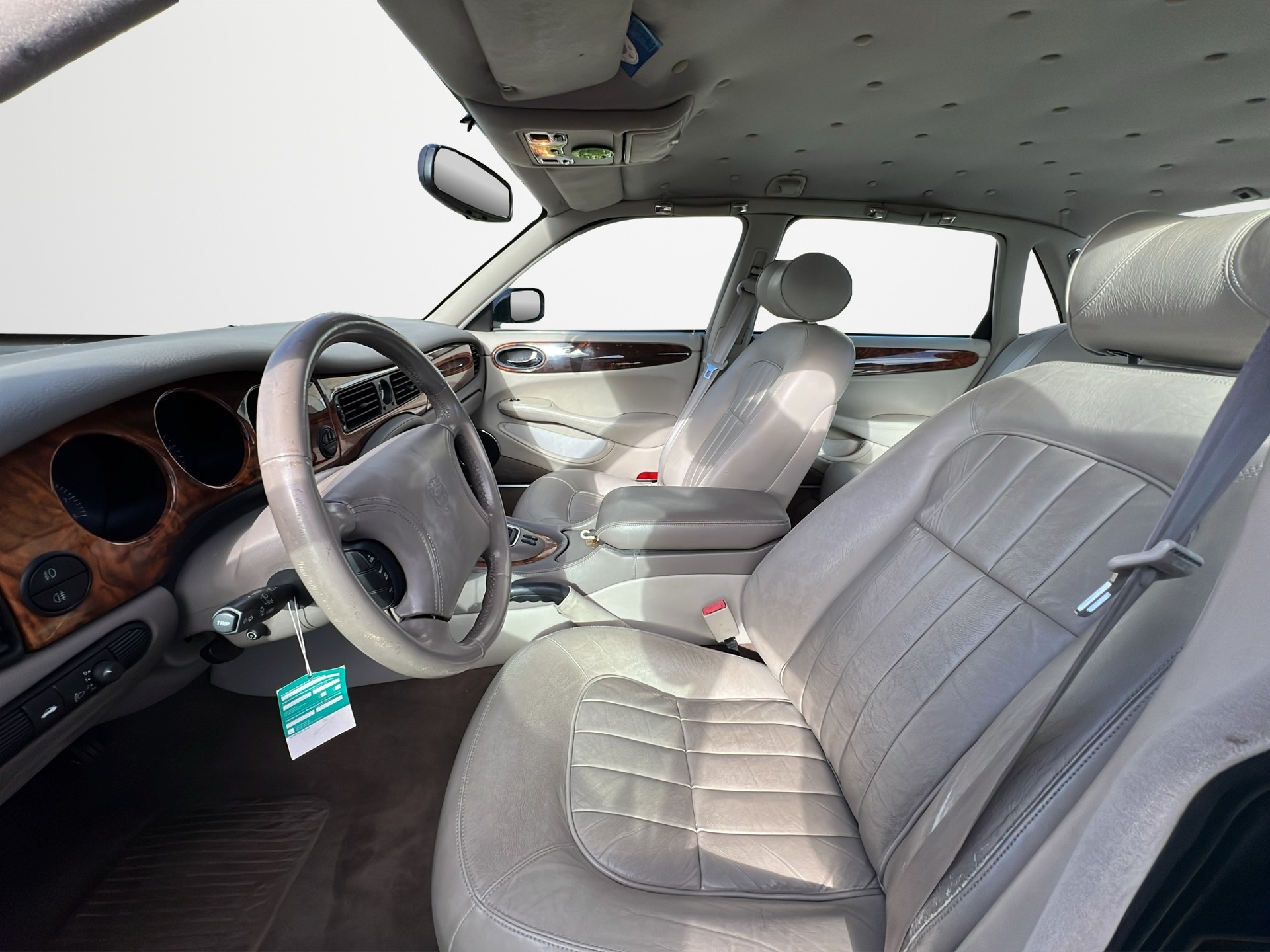 JAGUAR XJ 3.2 V8 Executive-image-8