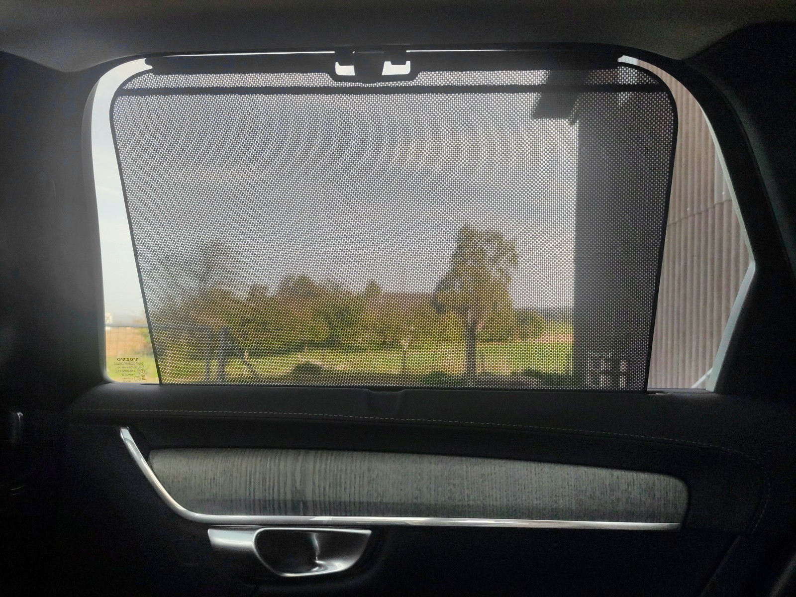 VOLVO V90 Cross Country 2.0 B4 Ultimate AWD-image-15