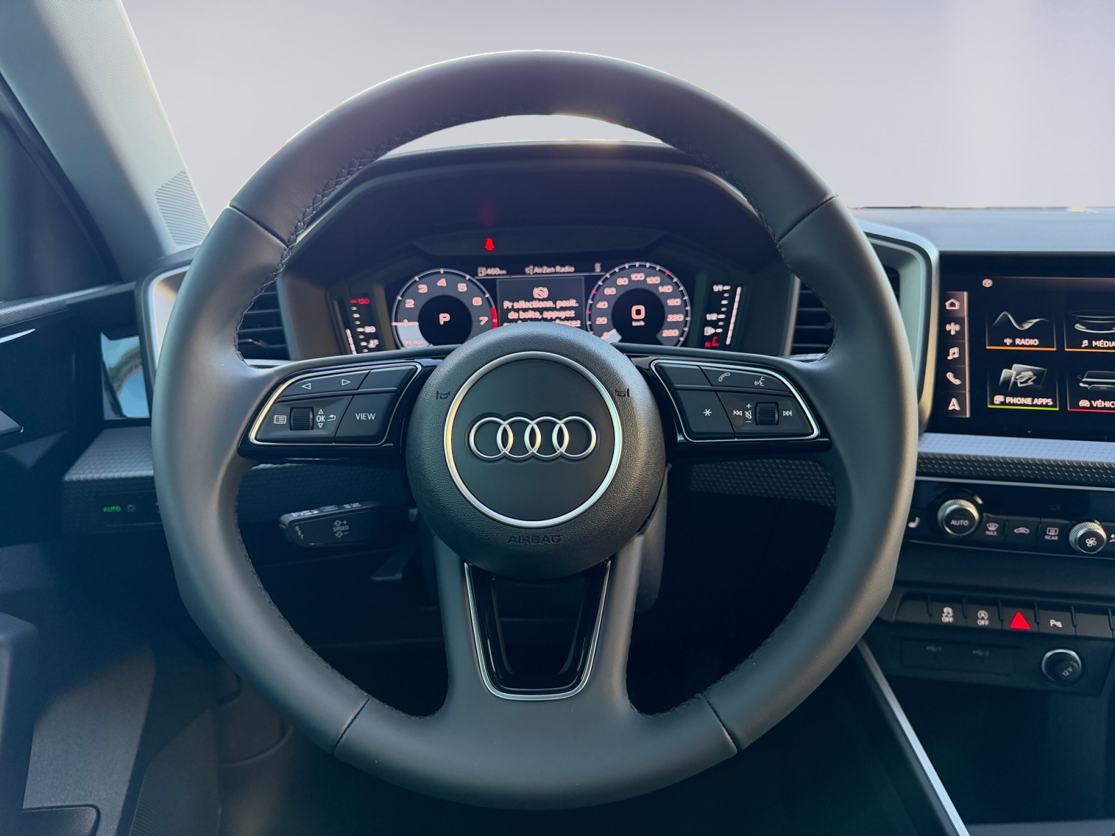AUDI A1 Sportback 30 TFSI Attraction S-tronic-image-9